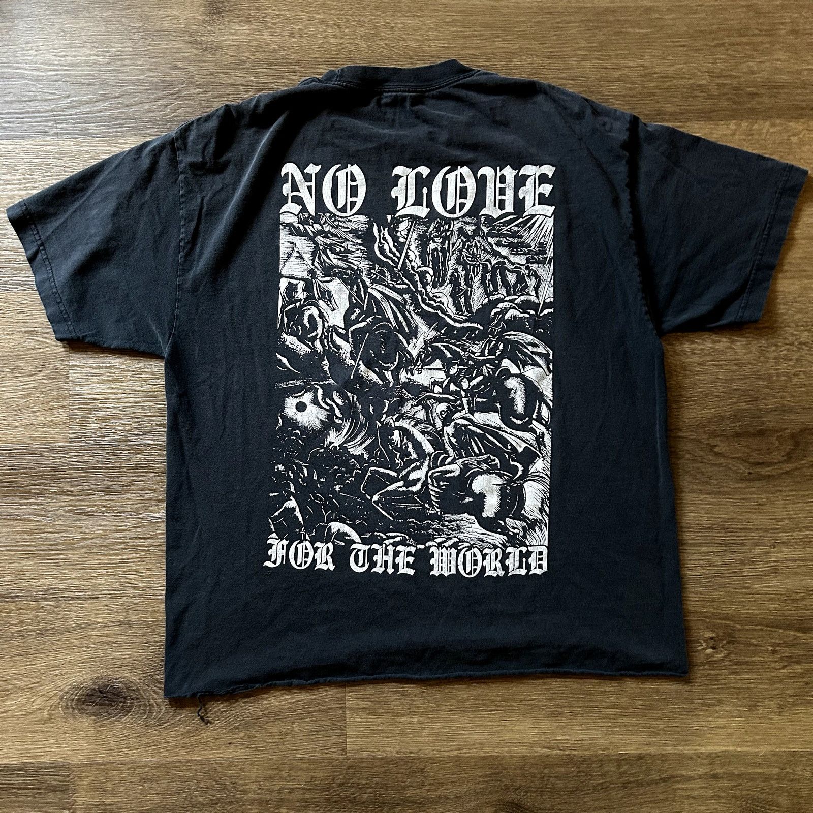 Other No Love For the World: Lifeless Tee Size US L / EU 52-54 / 3 - 1 Thumbnail