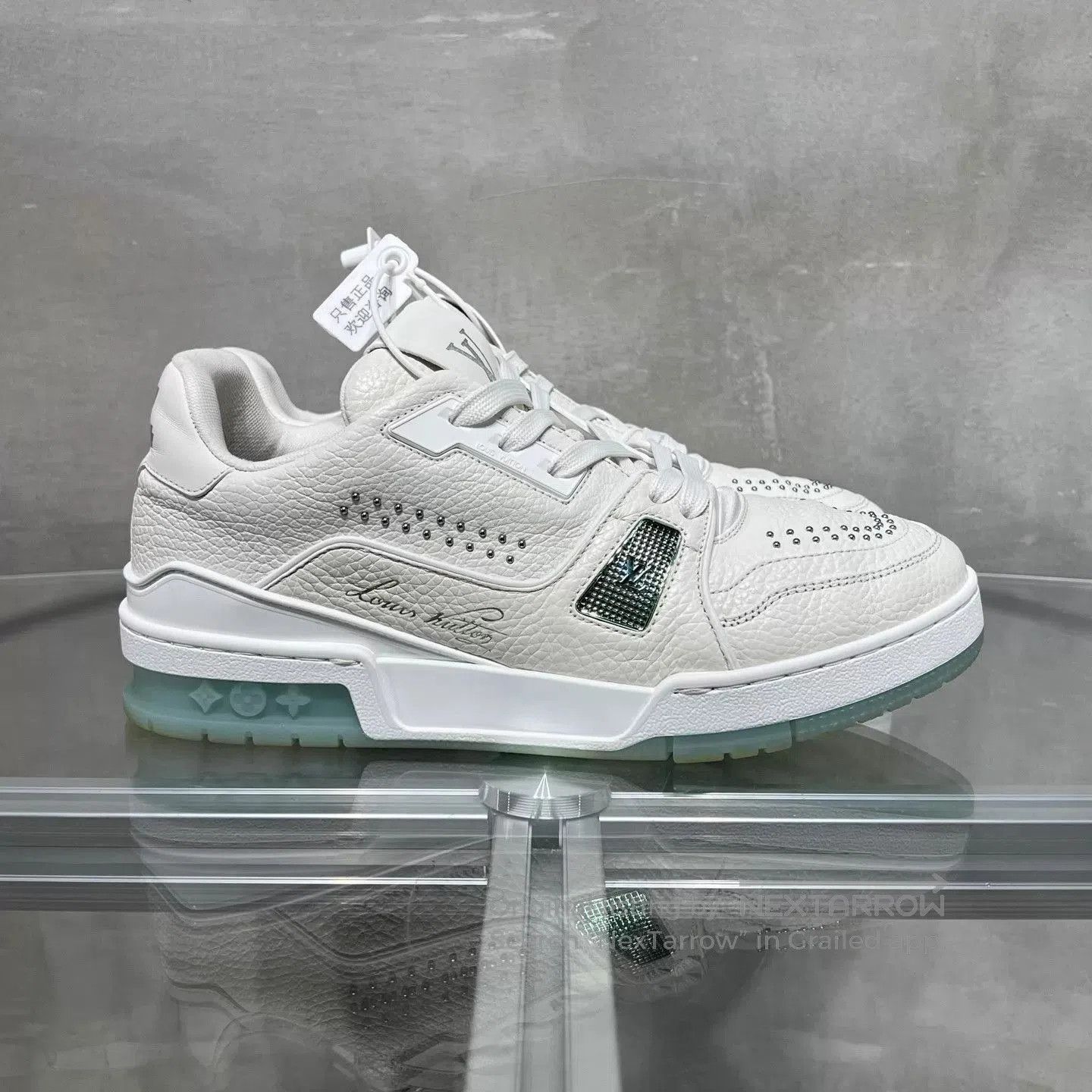 Louis Vuitton White Low-Top Sneakers Size 6. Size US 6 / EU 39 - 4 Thumbnail