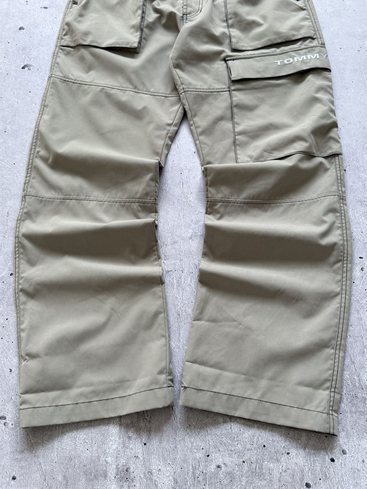 Tommy Hilfiger Vintage 90s Tommy Hilfiger Baggy Cargo Pants Size US 36 / EU 52 - 3 Thumbnail