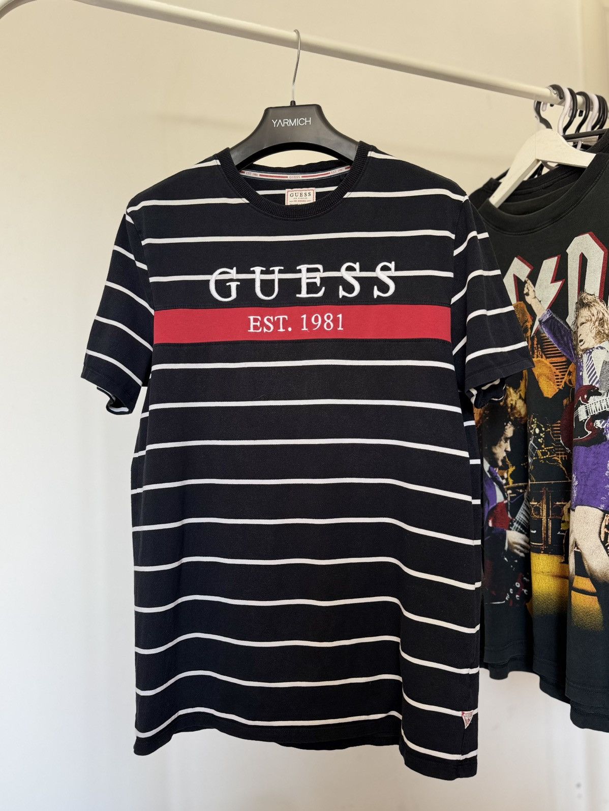 Guess Guess Spellout Embroidered Logo Striped T Shirt Size US M / EU 48-50 / 2 - 1 Thumbnail