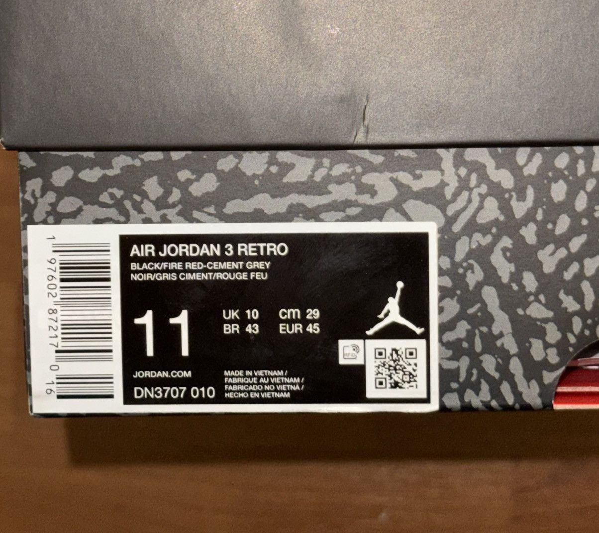 Nike Air Jordan Black Cement 3 “2024” Size US 11 / EU 44 - 7 Thumbnail