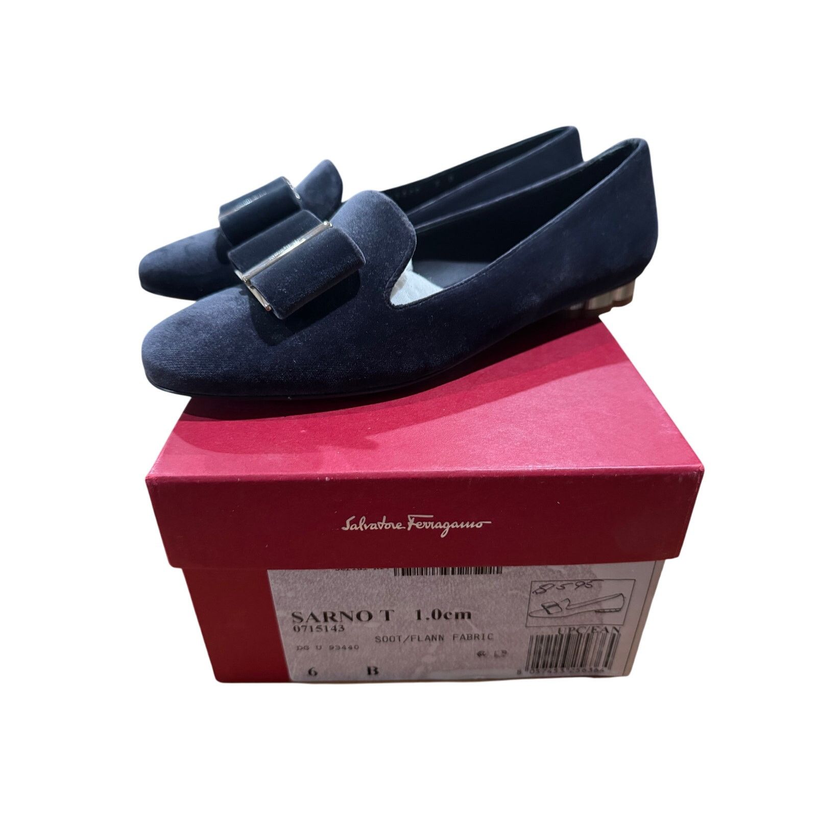 Salvatore Ferragamo Salvatore Ferragamo Sarno Velvet Flower Heel Loafers sz. 6B Size US 6 / IT 36 - 7 Thumbnail