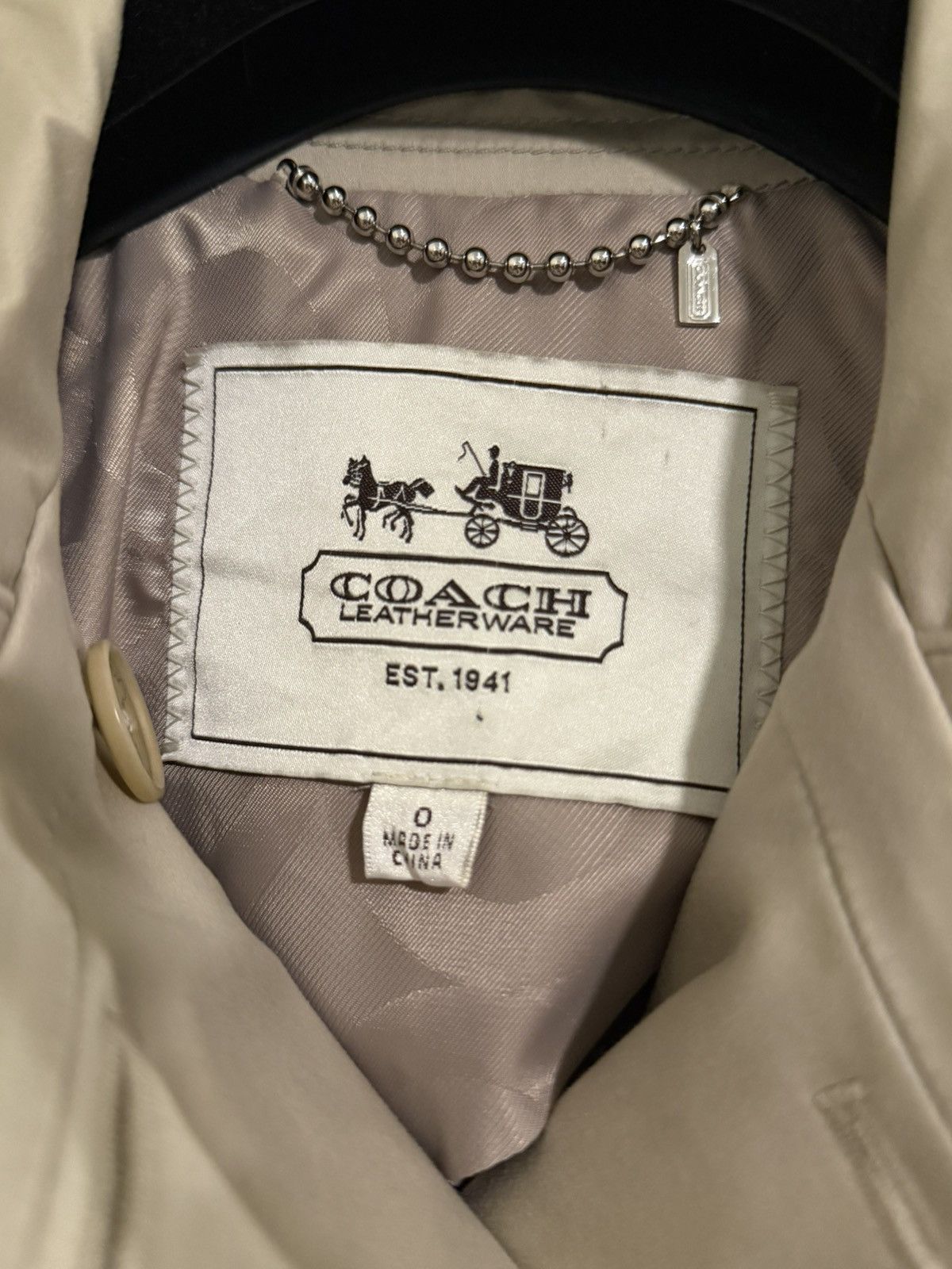Coach Coach cropped trench coat button jacket size 0 tan Size XS / US 0-2 / IT 36-38 - 2 Thumbnail