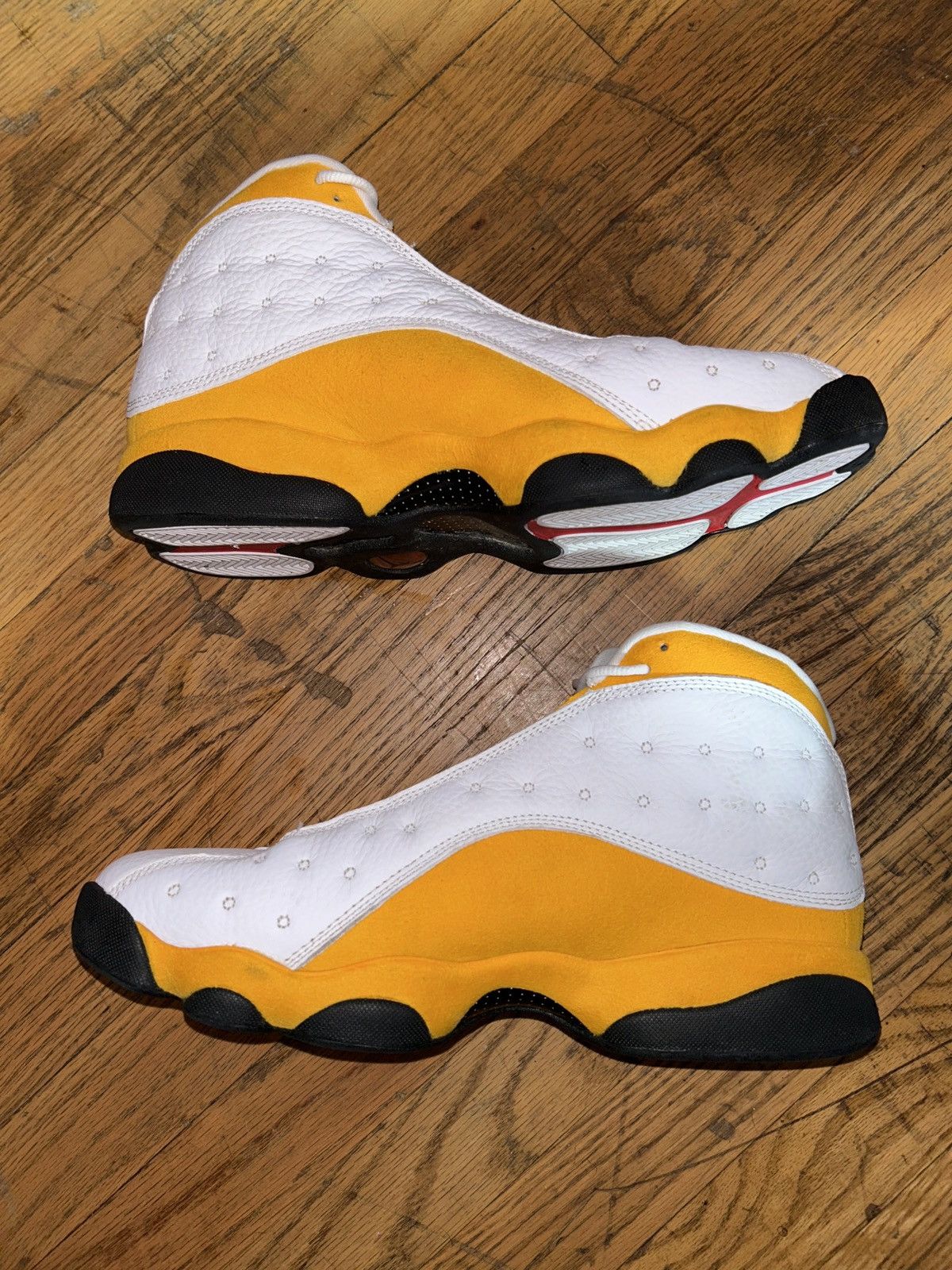 Jordan Brand Men's Yellow Air Jordan Retro 13 'Del Sol' Size 11 Size US 11 / EU 44 - 2 Thumbnail