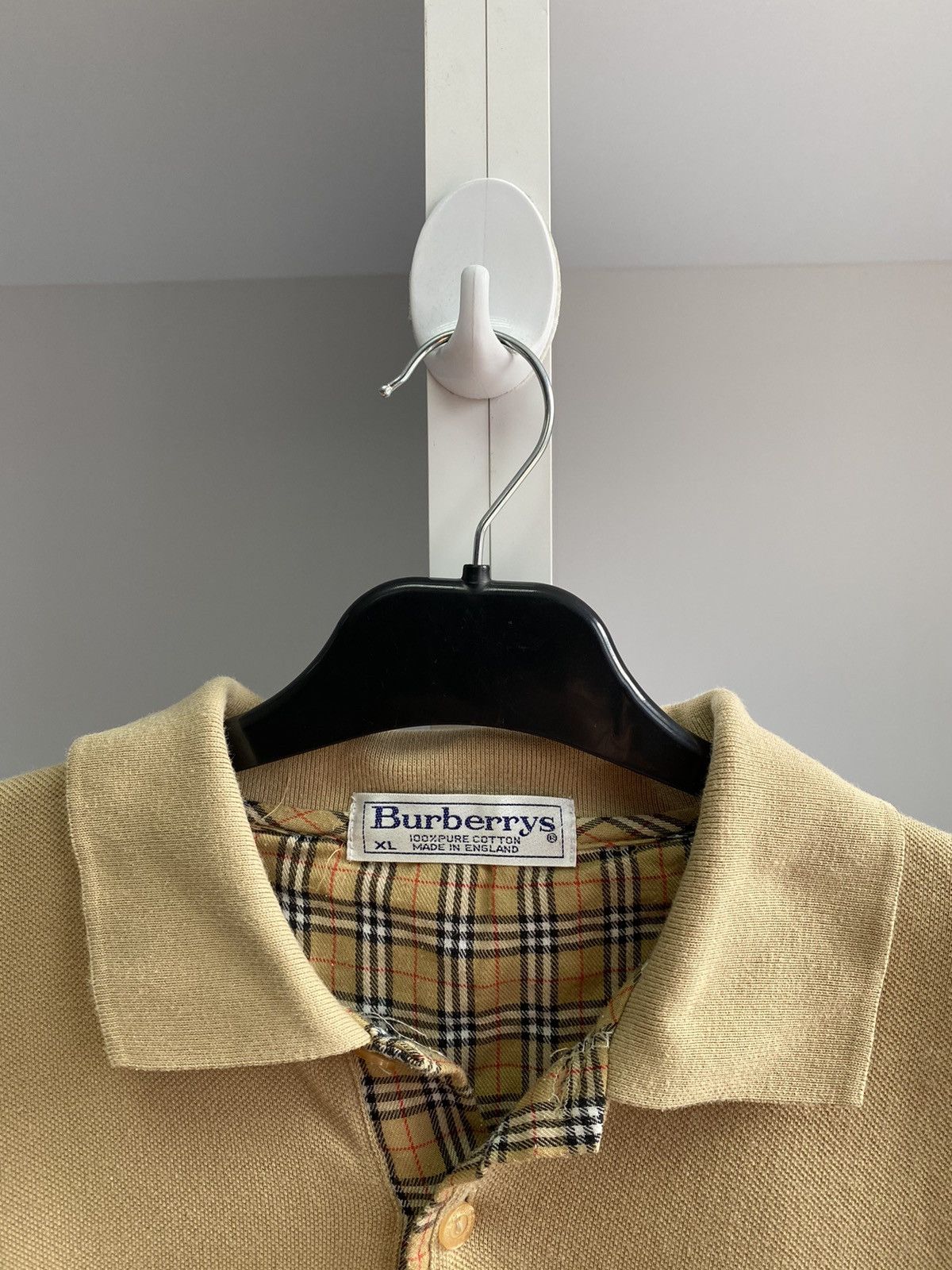 Burberry × Designer × Vintage Vintage Burberry Long Sleeve Rugby Beige Shirt Size US XL / EU 56 / 4 - 9 Thumbnail