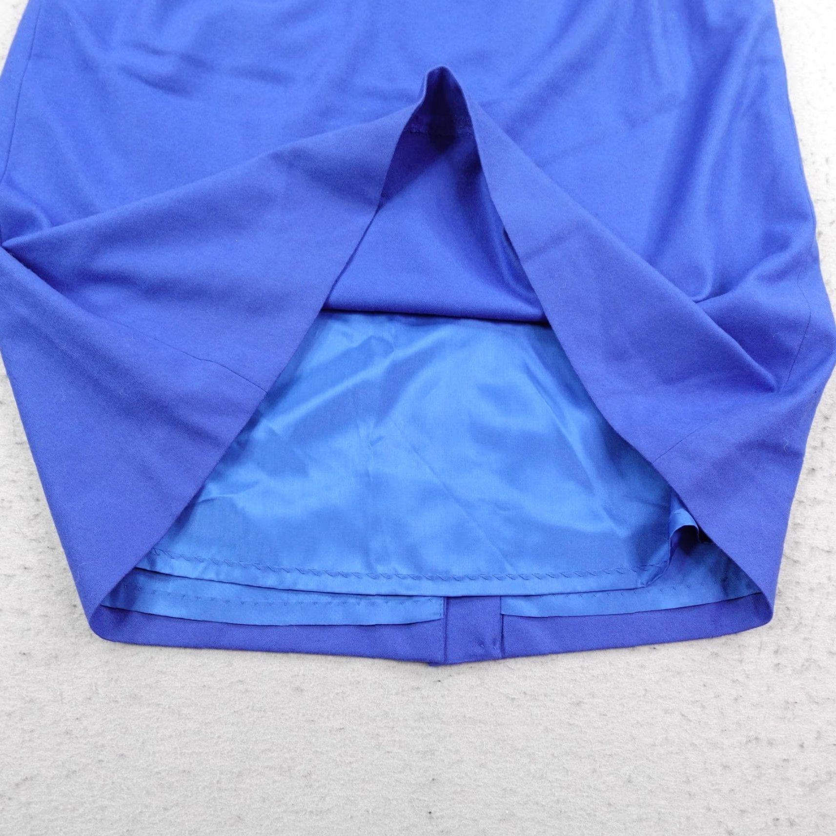 Pendleton VINTAGE Pendleton Skirt Womens 22W Blue Wool Pencil Lined Elastic Waist USA Made Size 40" / US 18 - 4 Thumbnail