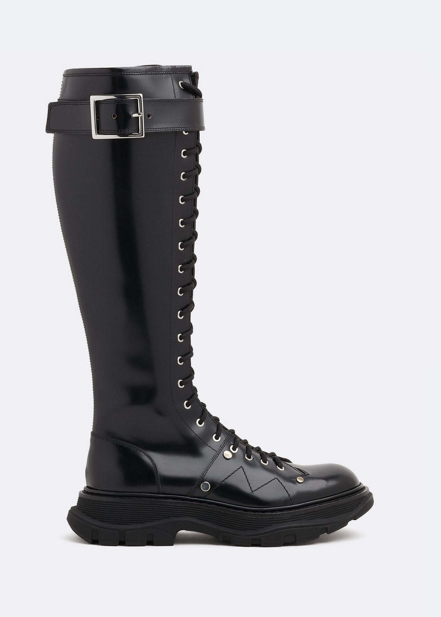 o1y0225 Boots in Black