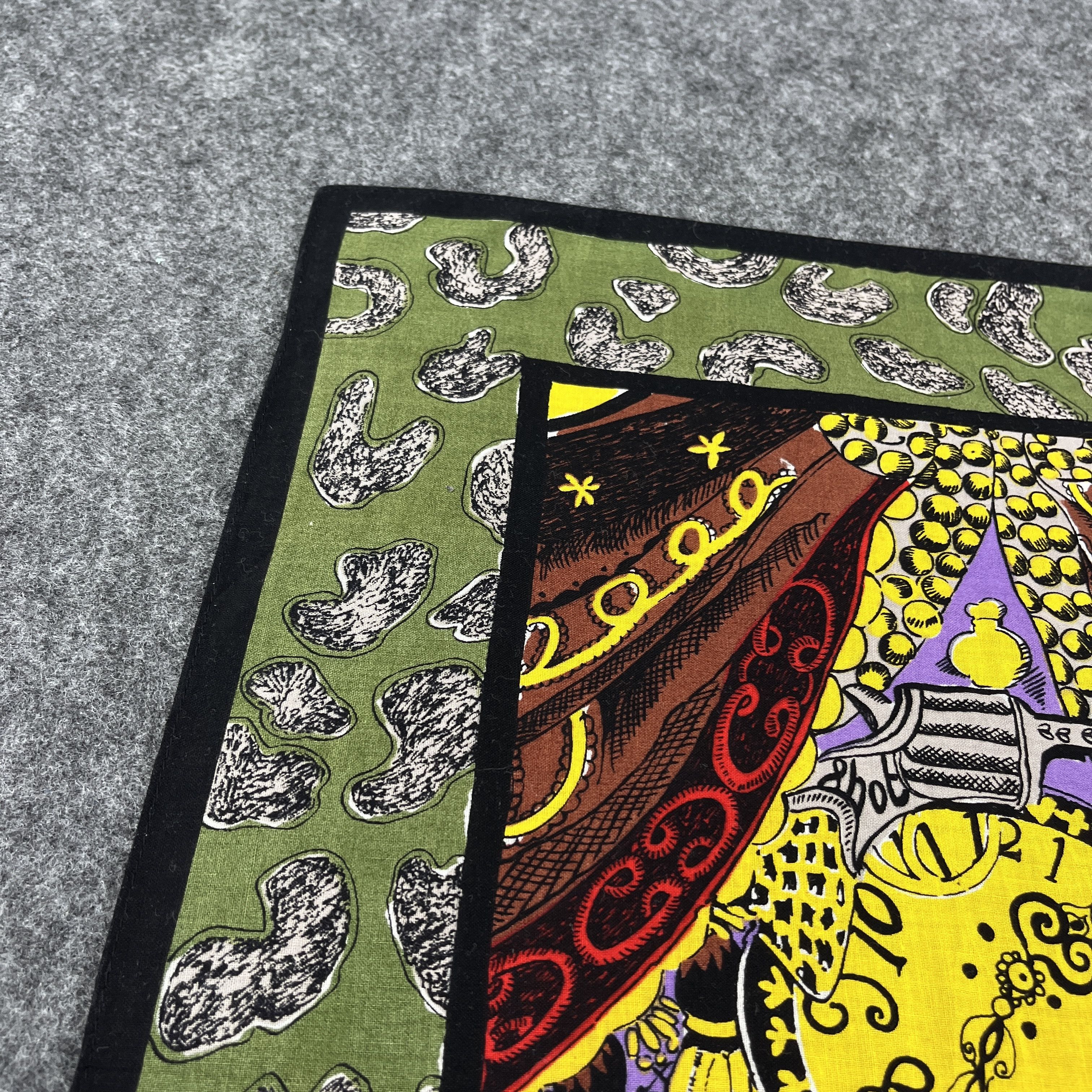 Michiko Koshino × Vintage Michiko Koshino London Handkerchief / Neckerchief B187 Size ONE SIZE - 8 Thumbnail