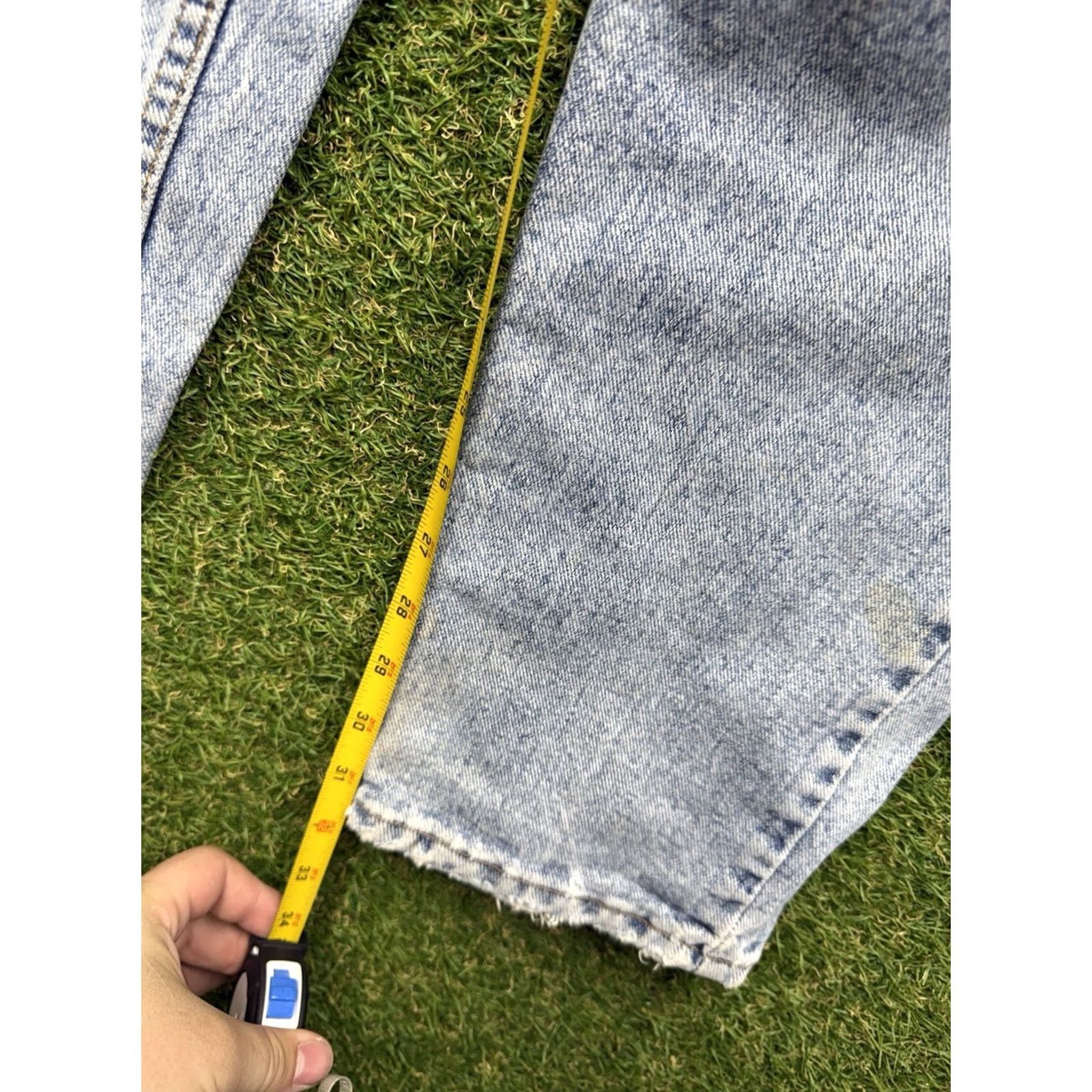 Levi's VINTAGE Levi's 550 Jeans Mens 36x34 Blue Denim Relaxed Tapered 90s USA Made in USA 90s Size US 36 / EU 52 - 5 Thumbnail