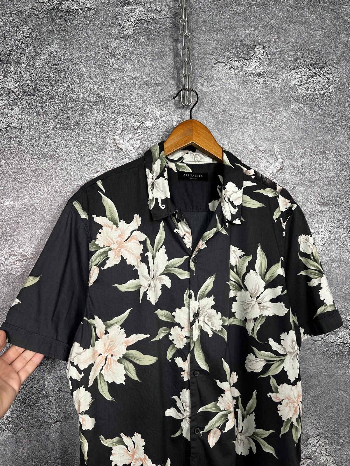 Allsaints Allsaints All Over Floral Print Hawaii Shirt Size Xl Size US XL / EU 56 / 4 - 2 Thumbnail