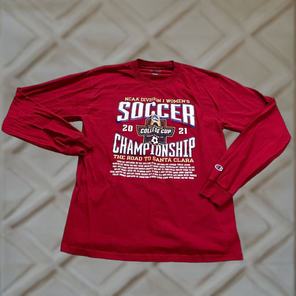 Champion Champion T-Shirt Womens Medium Red Graphic NCAA Soccer Championship 2021 Top Shirt Women M Red Classic Sports Mens? Size M / US 6-8 / IT 42-44 - 1 Thumbnail