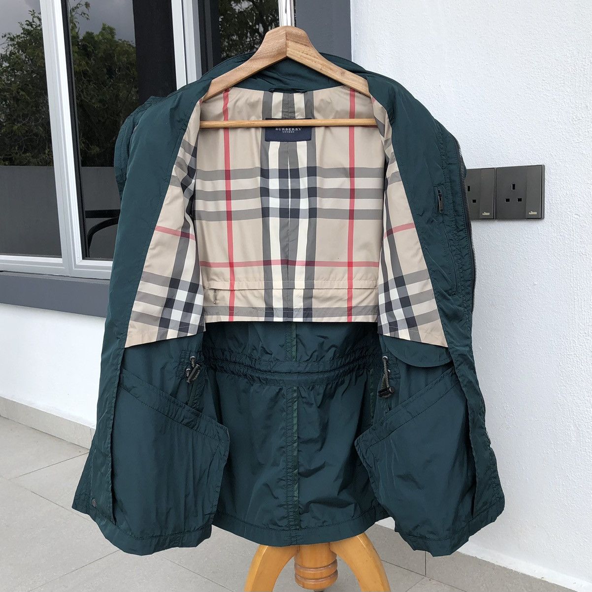 Burberry Burberry London Lightweight Hooded Jacket Size US M / EU 48-50 / 2 - 10 Thumbnail