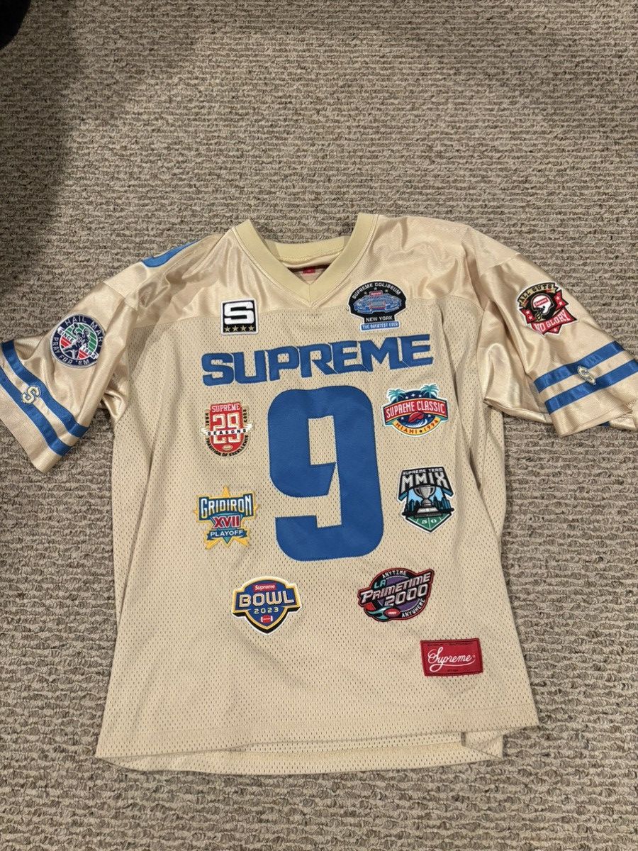 Supreme Supreme patches football jersey Size US S / EU 44-46 / 1 - 1 Thumbnail