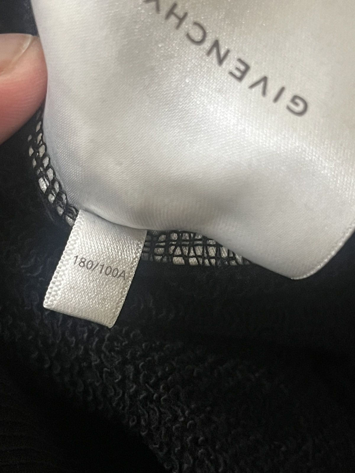 Givenchy Givenchy Sweatshirt Sz L Size US L / EU 52-54 / 3 - 9 Thumbnail