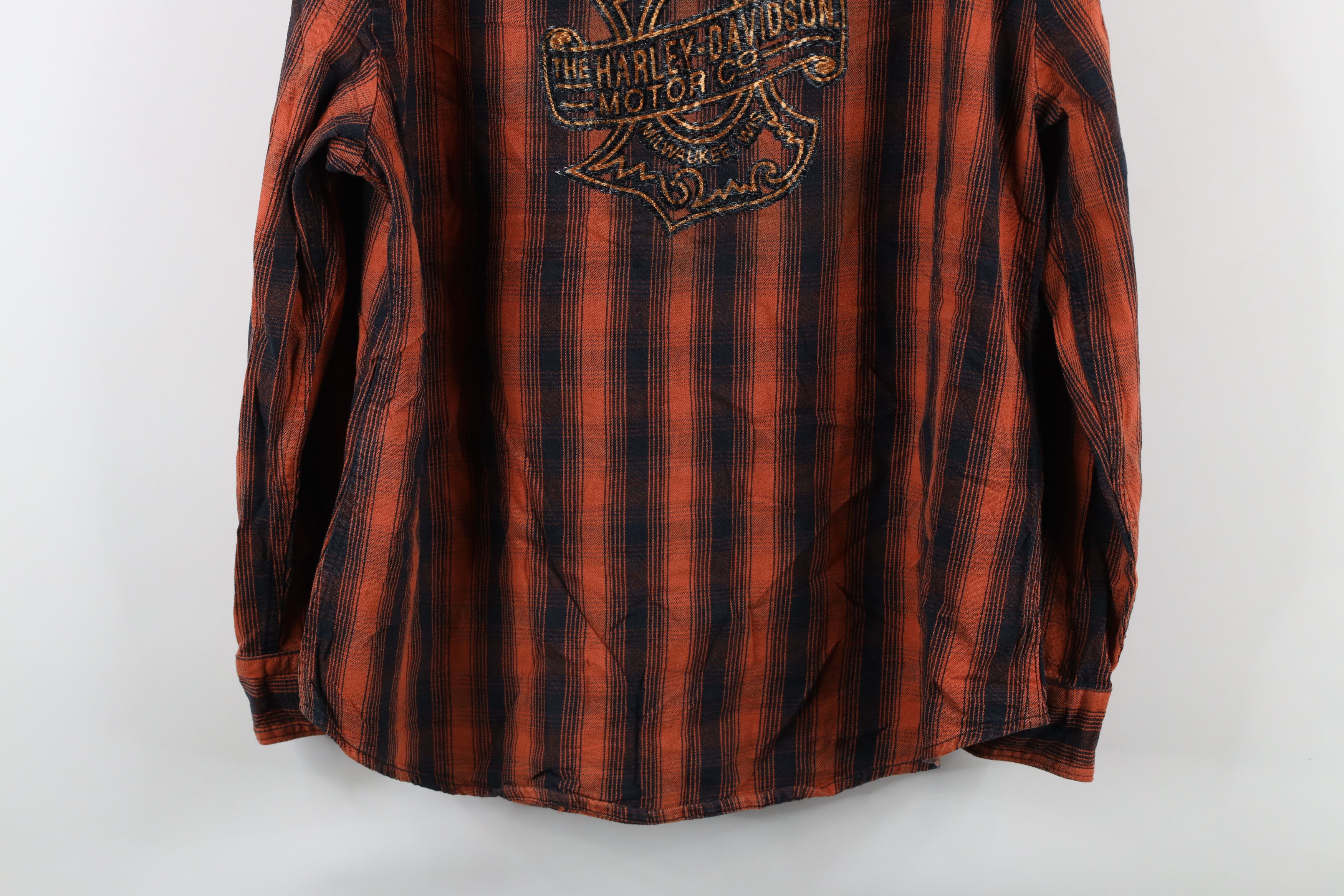 Harley Davidson × Vintage Vintage Harley Davidson Out Collared Flannel Button Shirt Size US XL / EU 56 / 4 - 11 Thumbnail