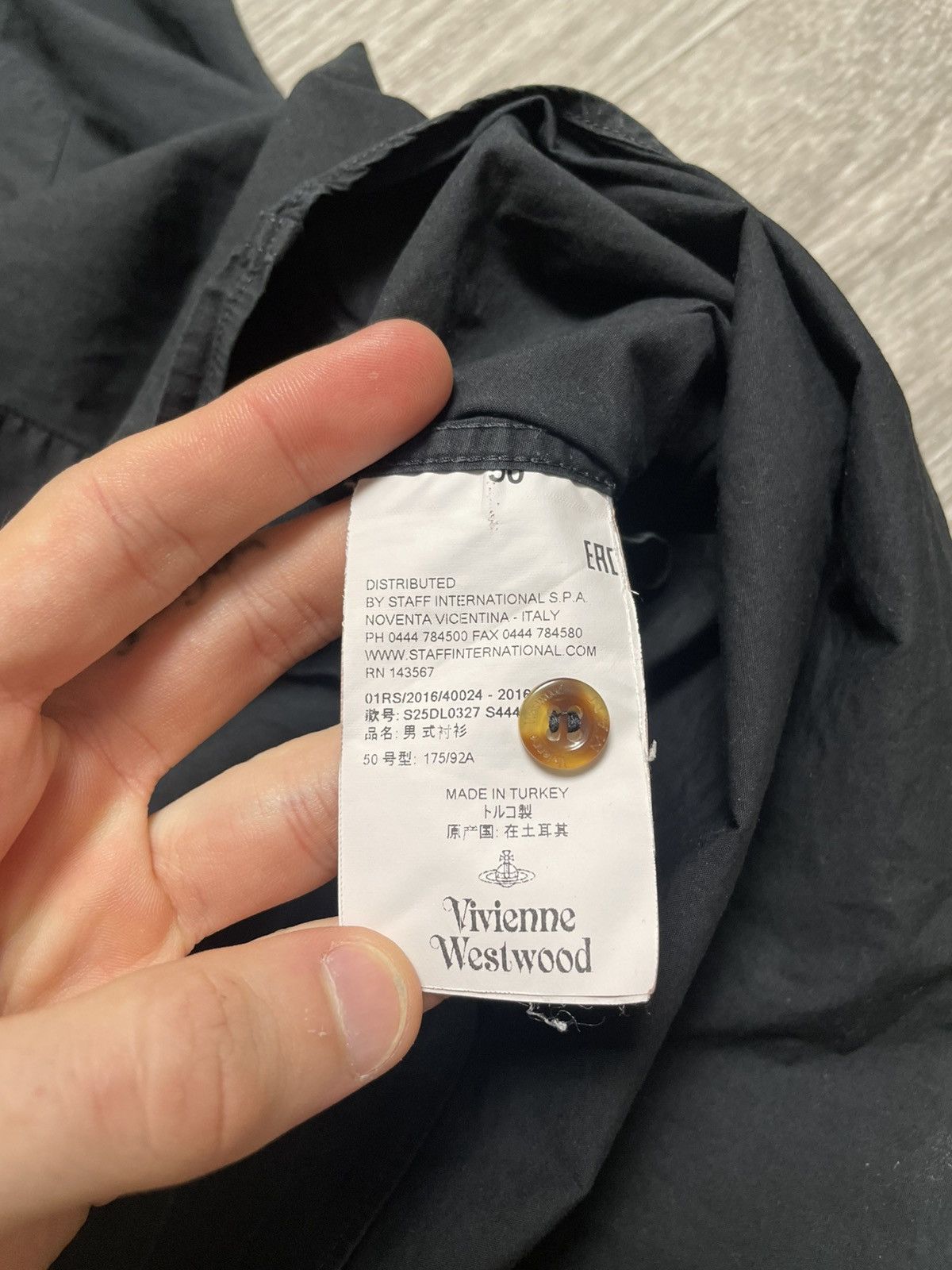 Vivienne Westwood Vivienne Westwood Black Orb Logo Shirt Size US M / EU 48-50 / 2 - 16 Thumbnail