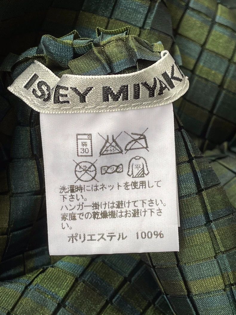 Issey Miyake Issey Miyake size:2 Green main line square tofu pleated sh Size XS / US 0-2 / IT 36-38 - 4 Thumbnail