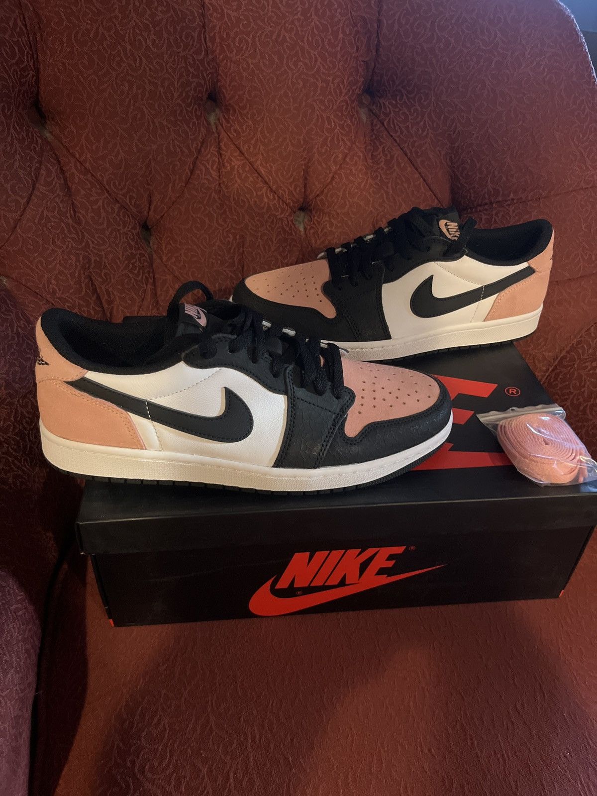 Jordan 1 Low ‘Bleached Coral’