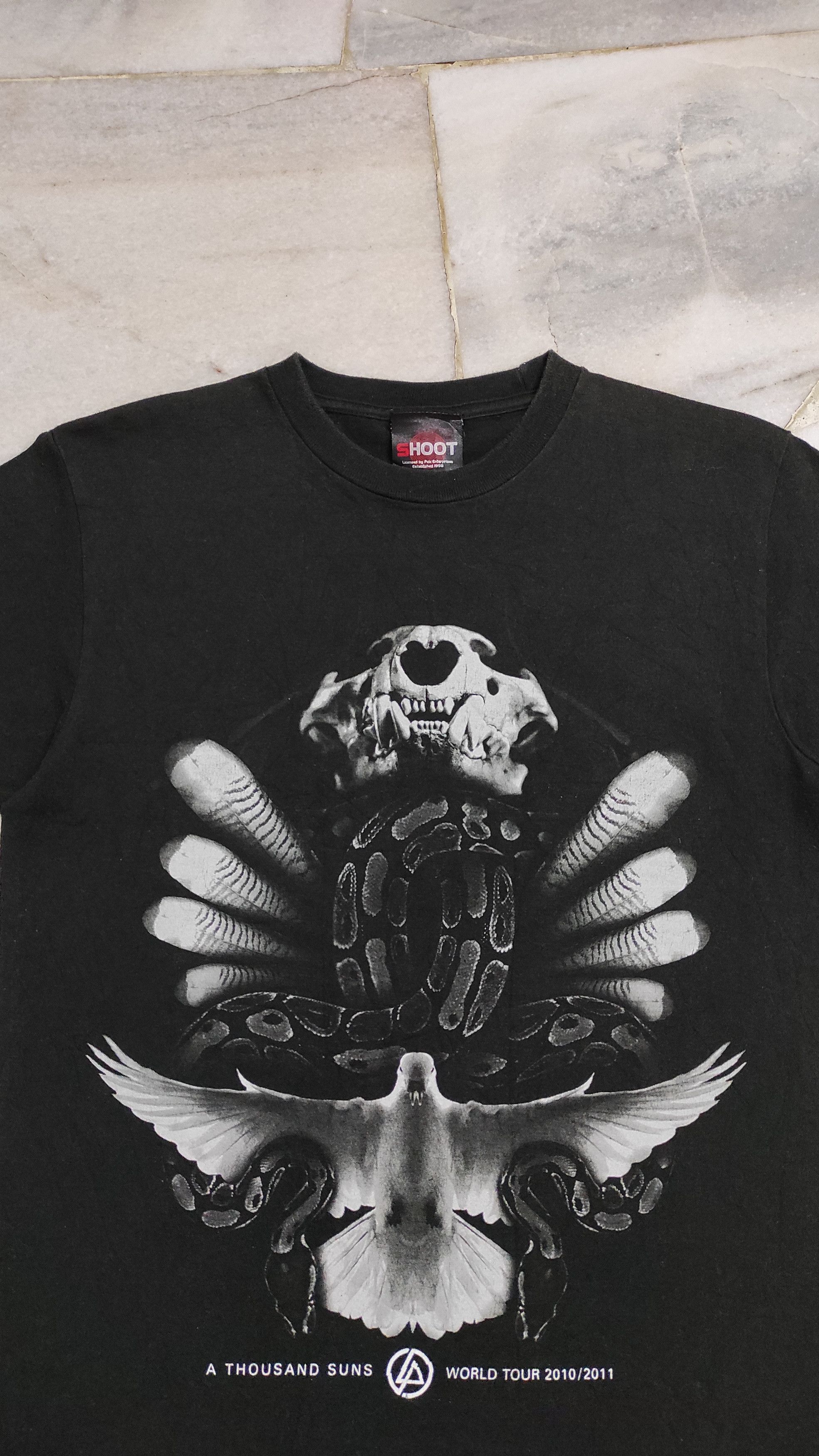 Band Tees 2010 Linkin Park A Thousand Suns Tour Size US S / EU 44-46 / 1 - 5 Thumbnail