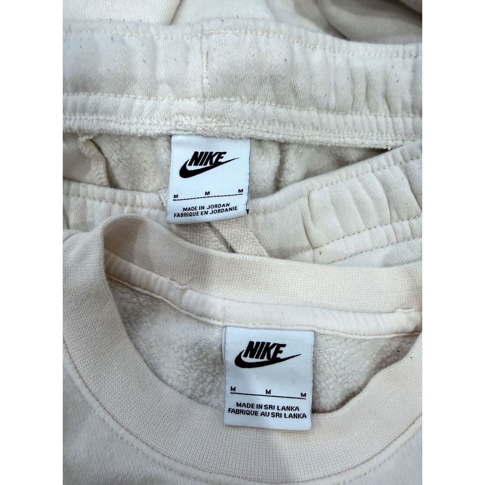 Nike Nike Sportswear Club Fleece Sweatshirt & Pants Sweatset Size M Womens? Mens? Guava Ice Pink 90s Y2K Mall Nike Club Fleece Sweatsuit Size US M / EU 48-50 / 2 - 3 Thumbnail