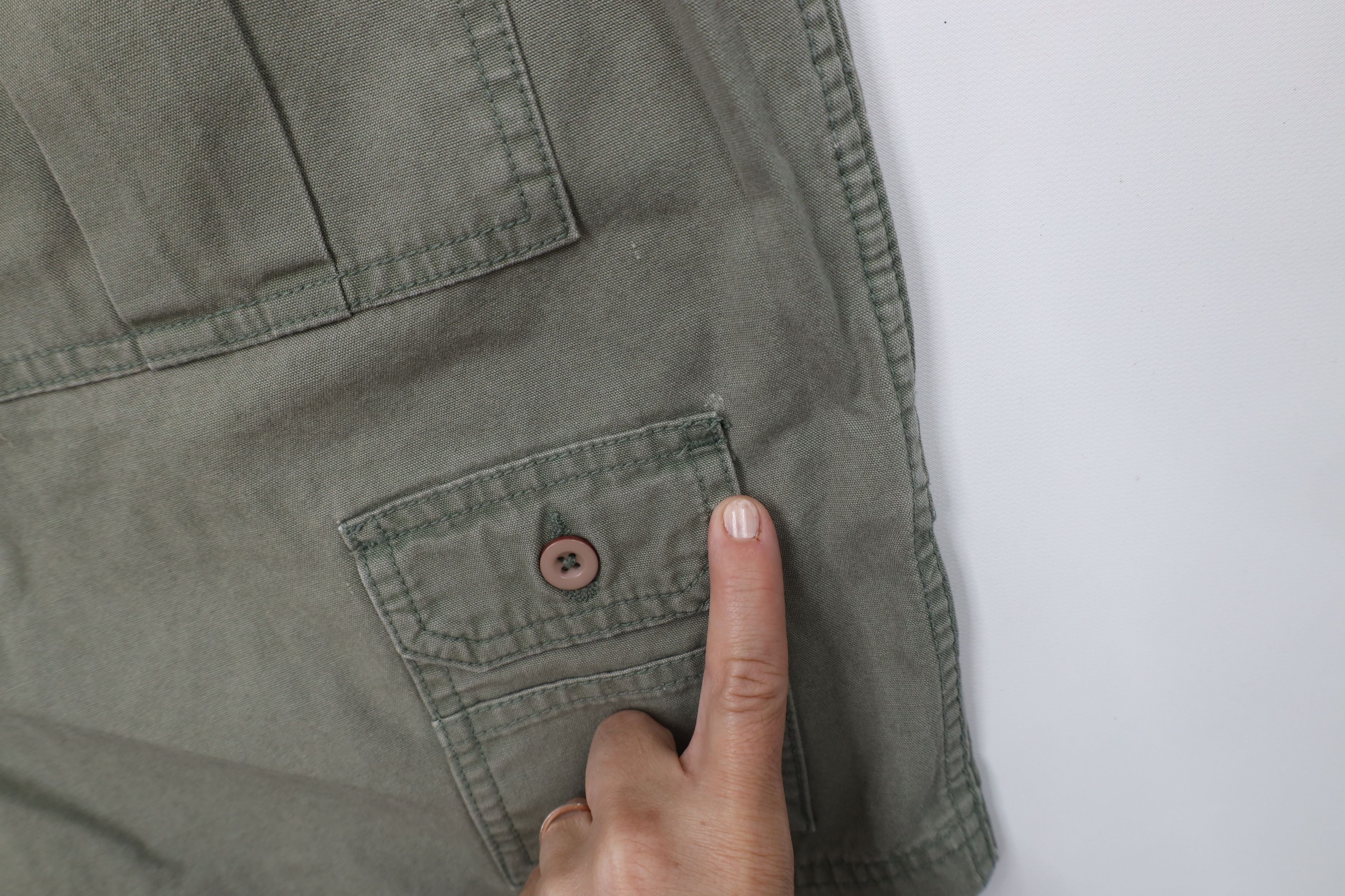 Vintage Vintage 90s Streetwear Above Knee Trekking Cargo Shorts Size US 42 / EU 58 - 11 Thumbnail