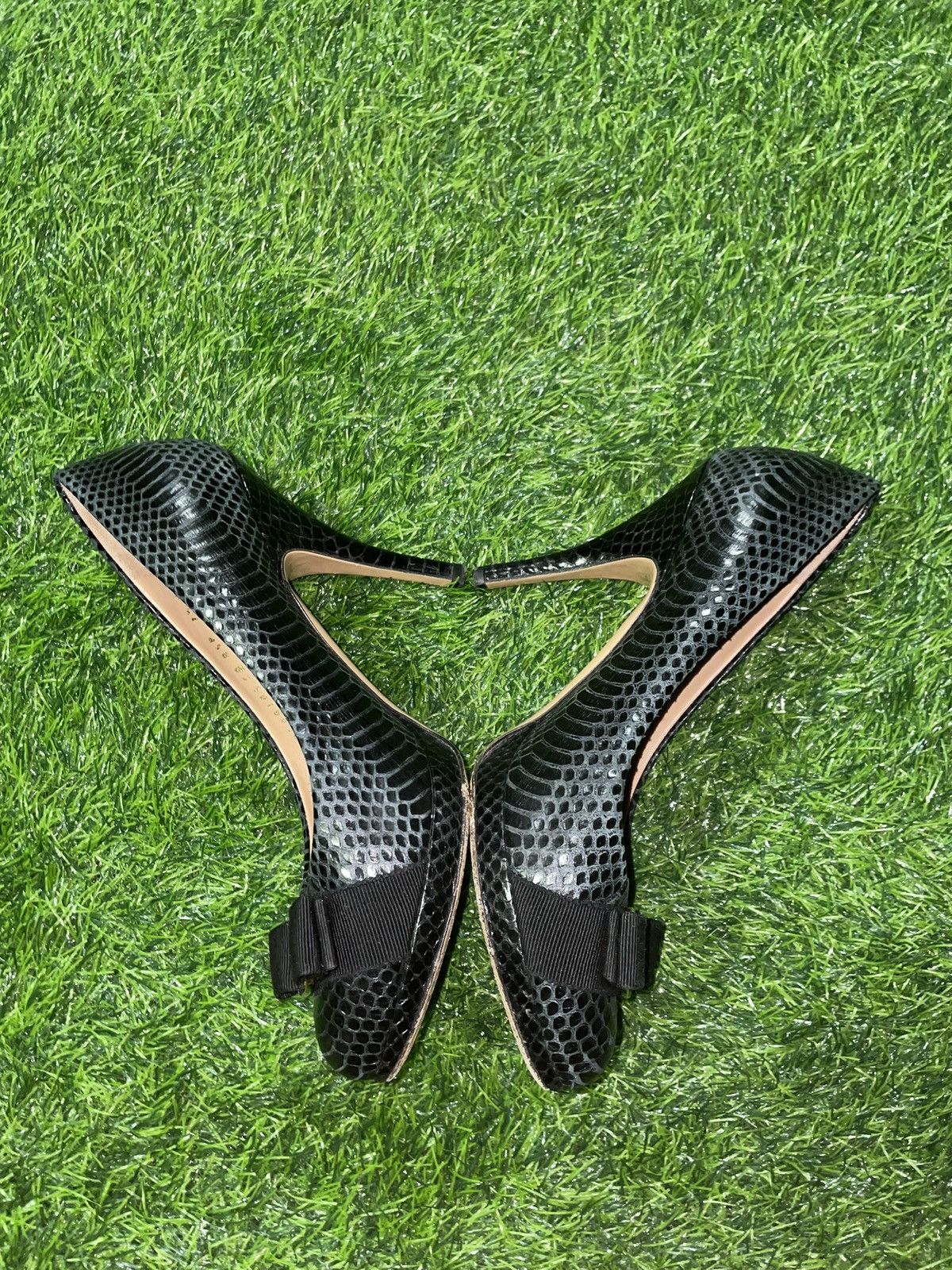 Salvatore Ferragamo Salvatore Ferragamo Black Snakeskin Heels Size 7.5 Size US 7.5 / IT 37.5 - 4 Thumbnail