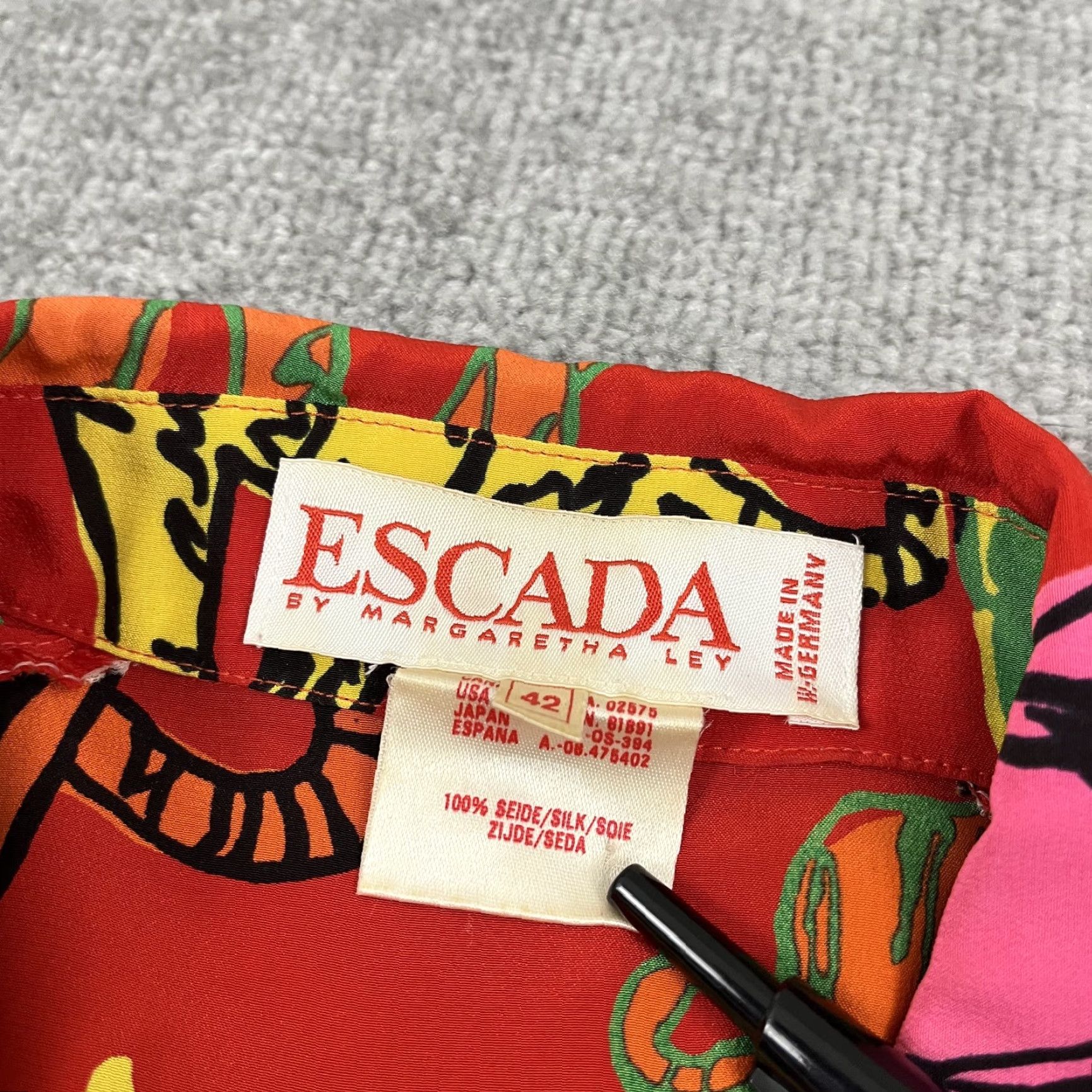 Escada VINTAGE Escada Silk Button-Up Shirt Womens Size 42 Animal Print 80s Casual Red Size M / US 6-8 / IT 42-44 - 2 Thumbnail