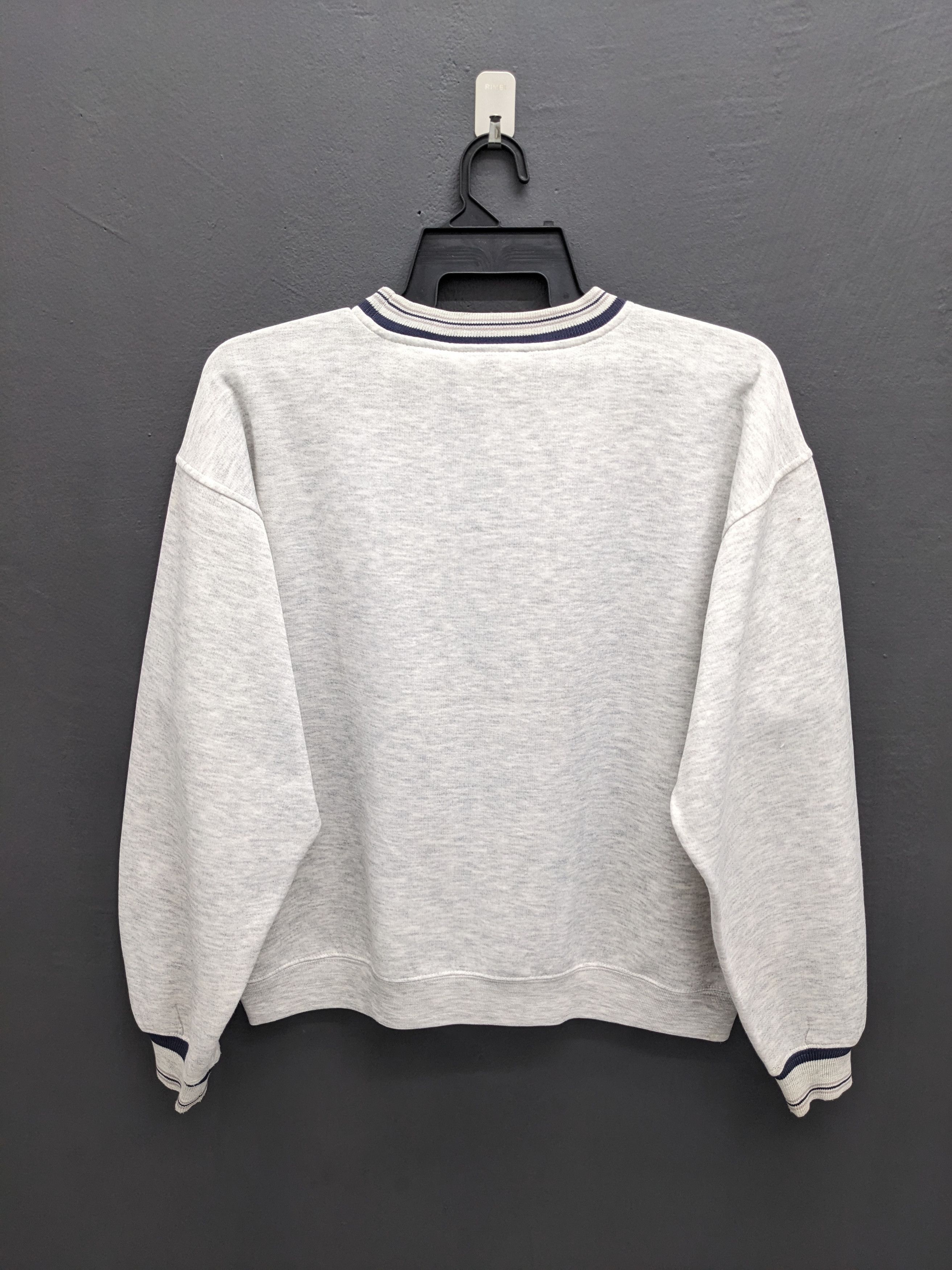 Disney Vintage Mickey Mouse USA Disney Streetwear Sweatshirt Size US M / EU 48-50 / 2 - 6 Thumbnail