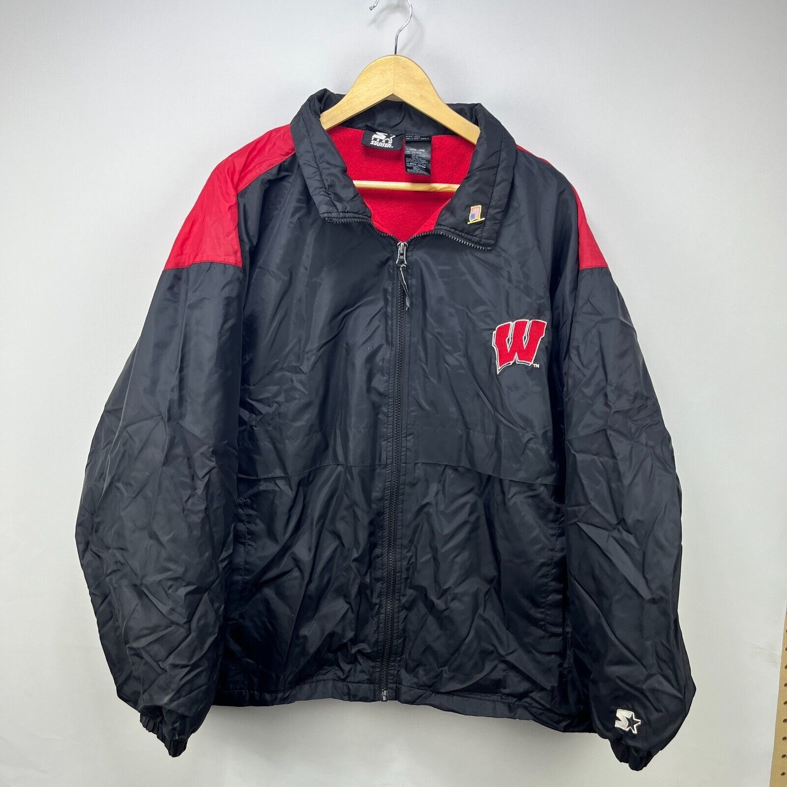 Starter × Vintage Vintage 90s Starter Wisconsin Badgers Fleece Lined Jacket XL Size US XL / EU 56 / 4 - 1 Thumbnail