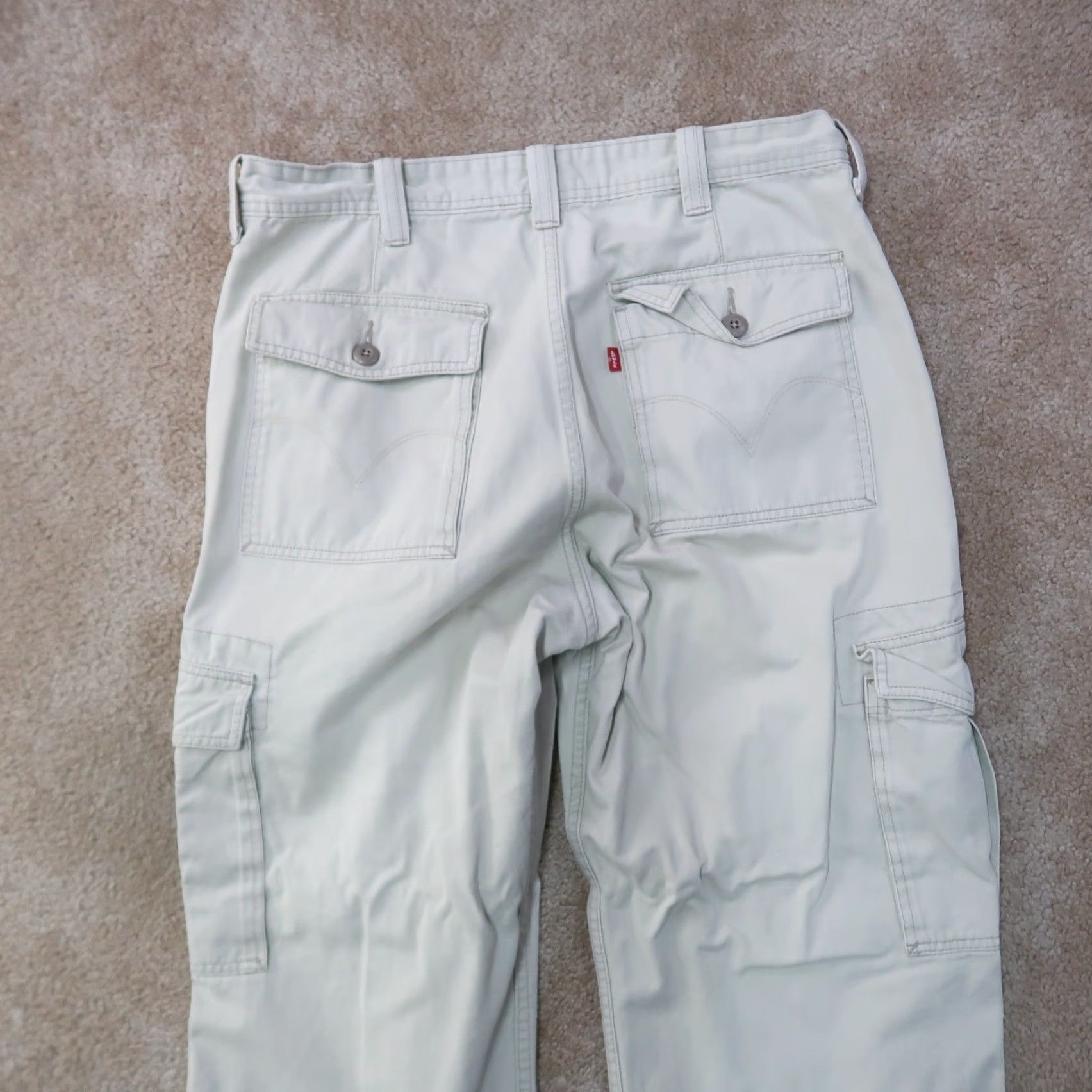 Levi's VINTAGE Levi's Cargo Pants Men 36x30 Beige Workwear Baggy Streetwear Y2K Size US 36 / EU 52 - 7 Thumbnail