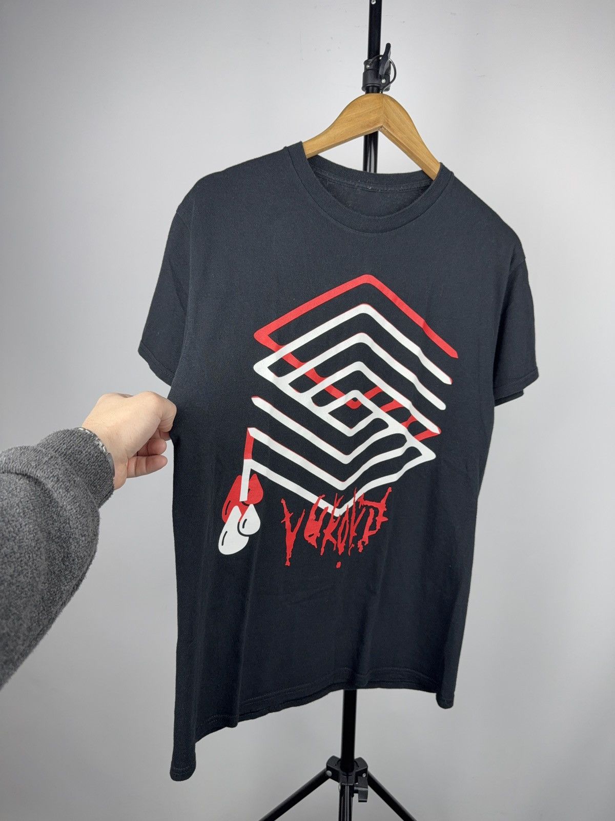 Band Tees 00s Yungblud Blood Drip Graphic Tour pop punk T-Shirt Black Size US M / EU 48-50 / 2 - 2 Thumbnail