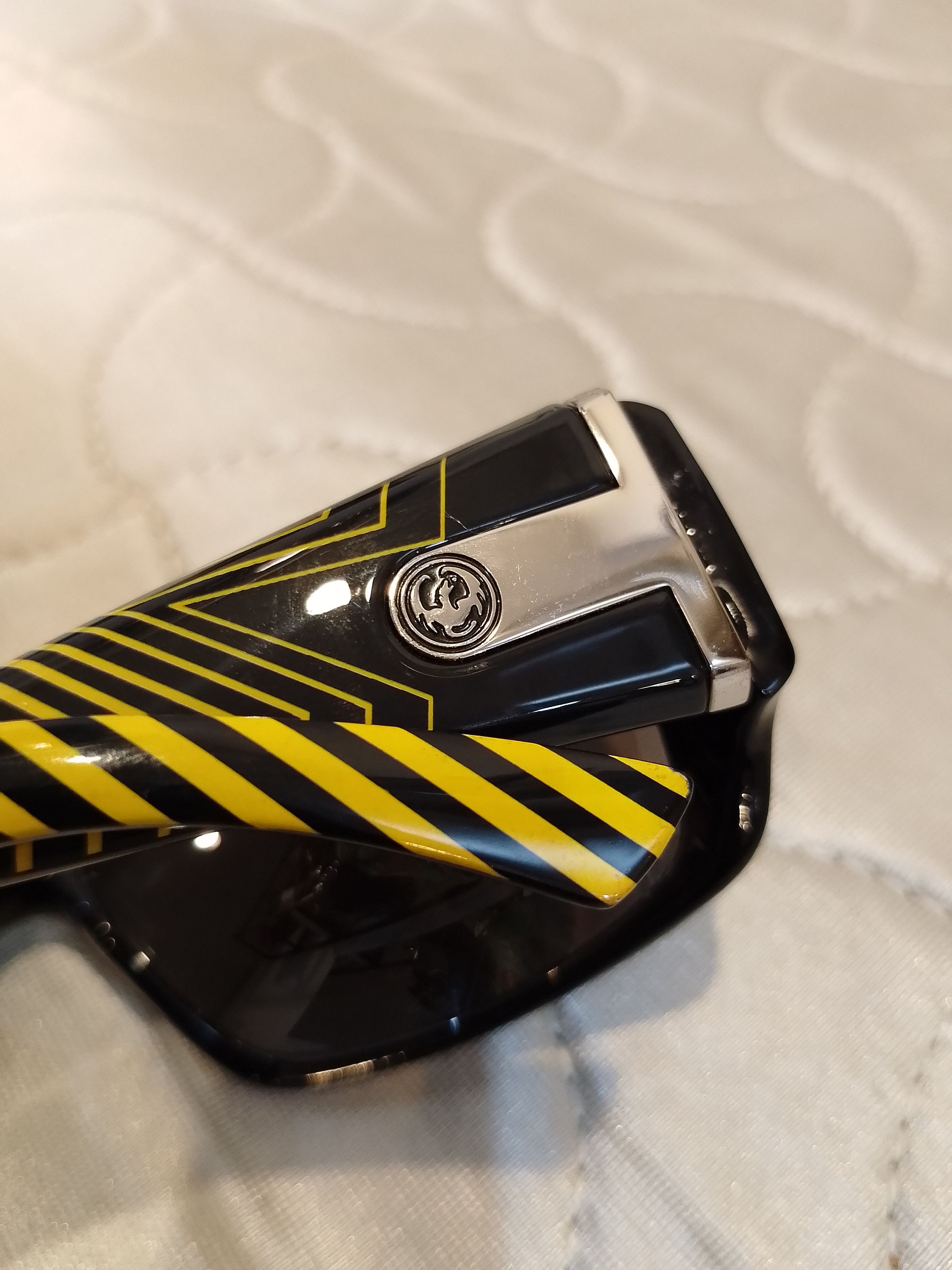Rockstar Games × Vintage Vintage Rockstar Yellow Vantage X Dragon Skateboard Size ONE SIZE - 3 Thumbnail