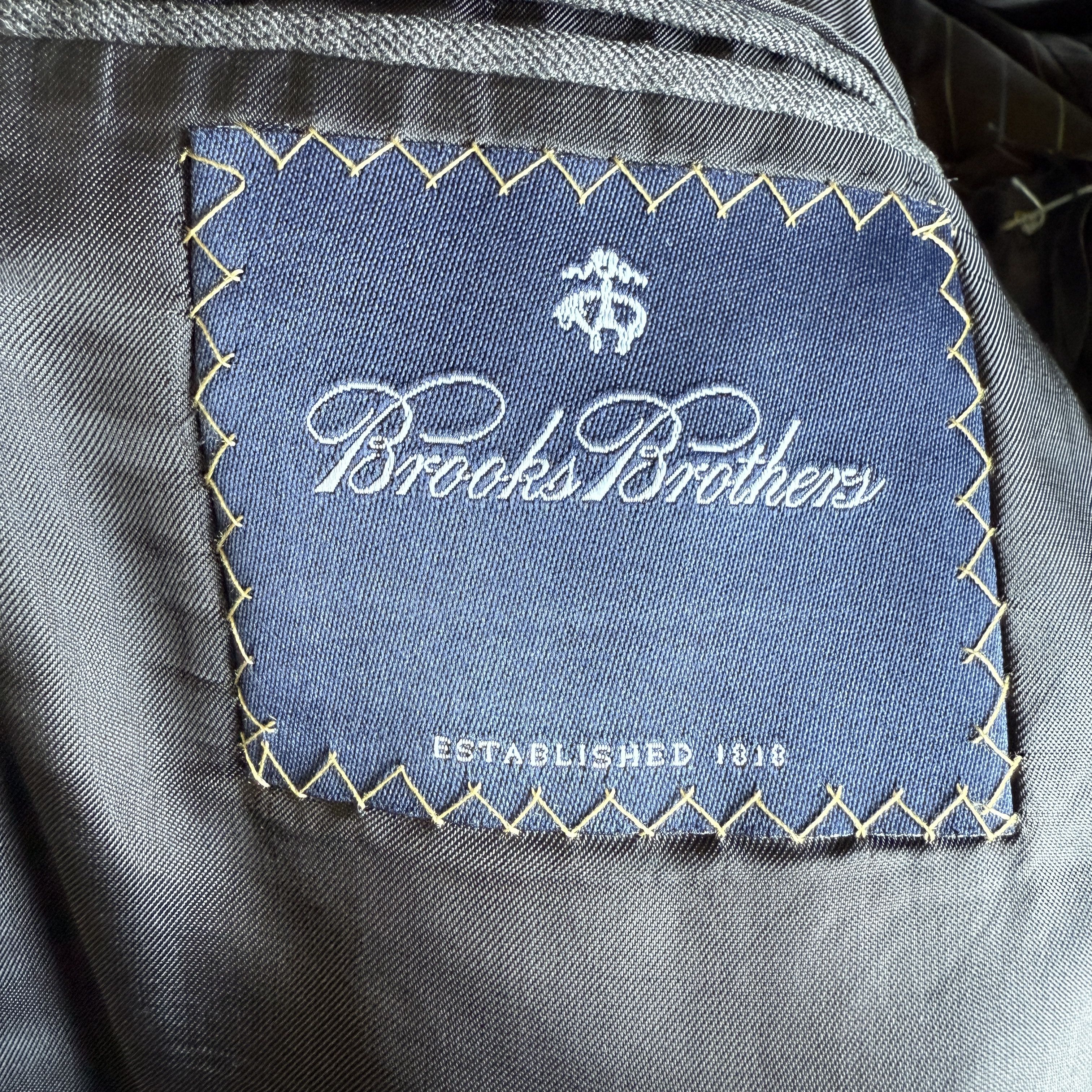 Brooks Brothers Brooks Brothers 42R Grey Pinstripe Blazer Size 42R - 3 Thumbnail