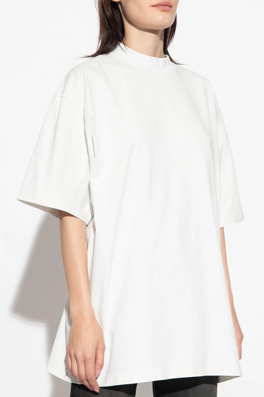 Balenciaga o1la1rc1a0824 Medium Fit T-Shirt in Dirty White Size S / US 4 / IT 40 - 2 Thumbnail