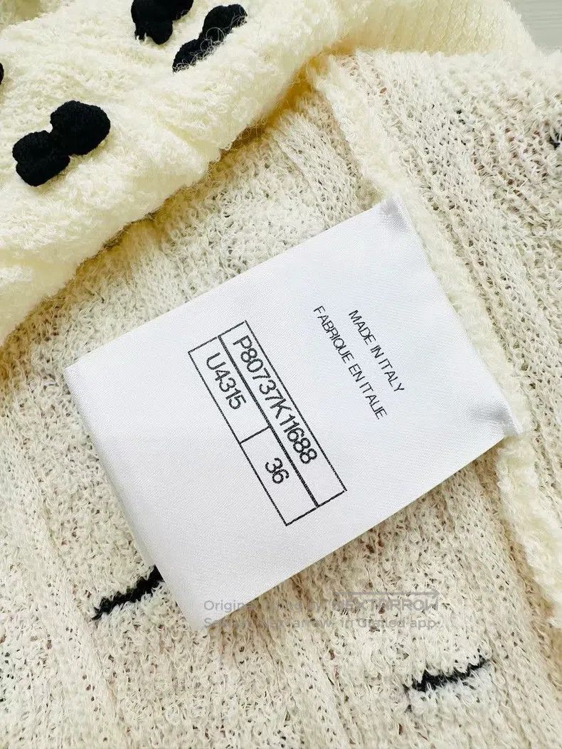 Chanel Chanel 25k metres white round neck long-sleeved bow knitte Size XS / US 0-2 / IT 36-38 - 8 Thumbnail