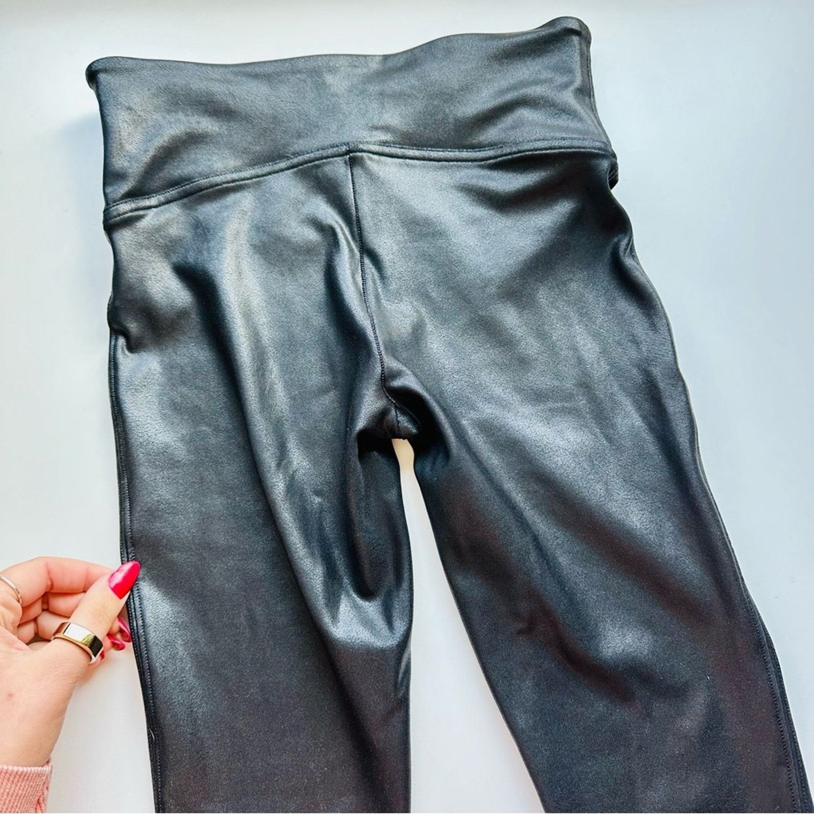 Spanx SPANX Leather Black High Stretch Pants Yoga Leggings Tights Size 28" / US 6 / IT 42 - 12 Thumbnail