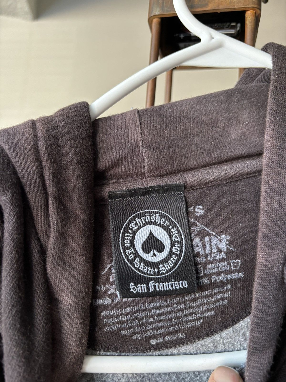 Thrasher Thrasher x The Mountain “Find 13 Wolves” Size US M / EU 48-50 / 2 - 3 Thumbnail