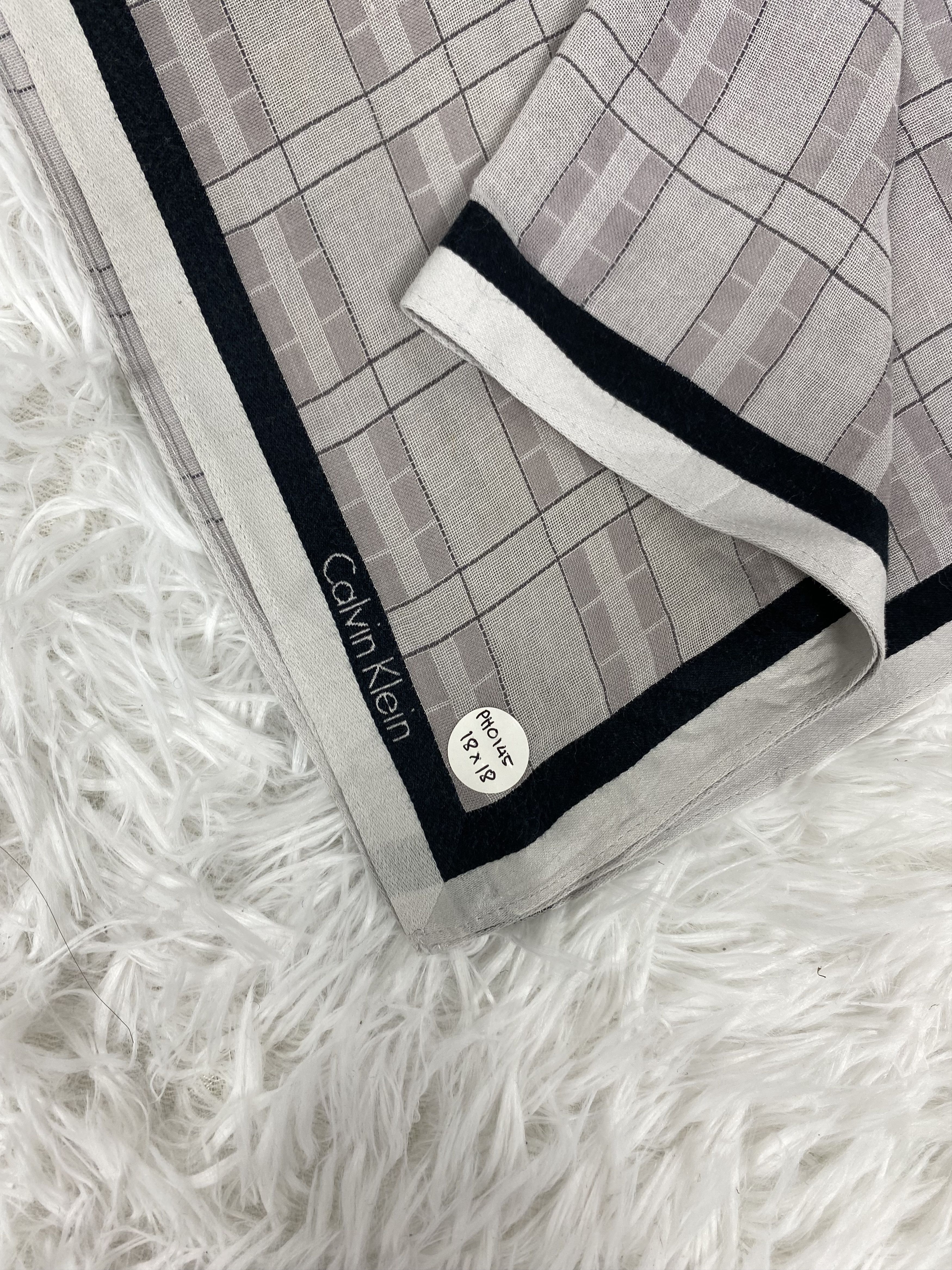 Calvin Klein Vintage Calvin Klein Handkerchief PH0145 Size ONE SIZE - 2 Thumbnail