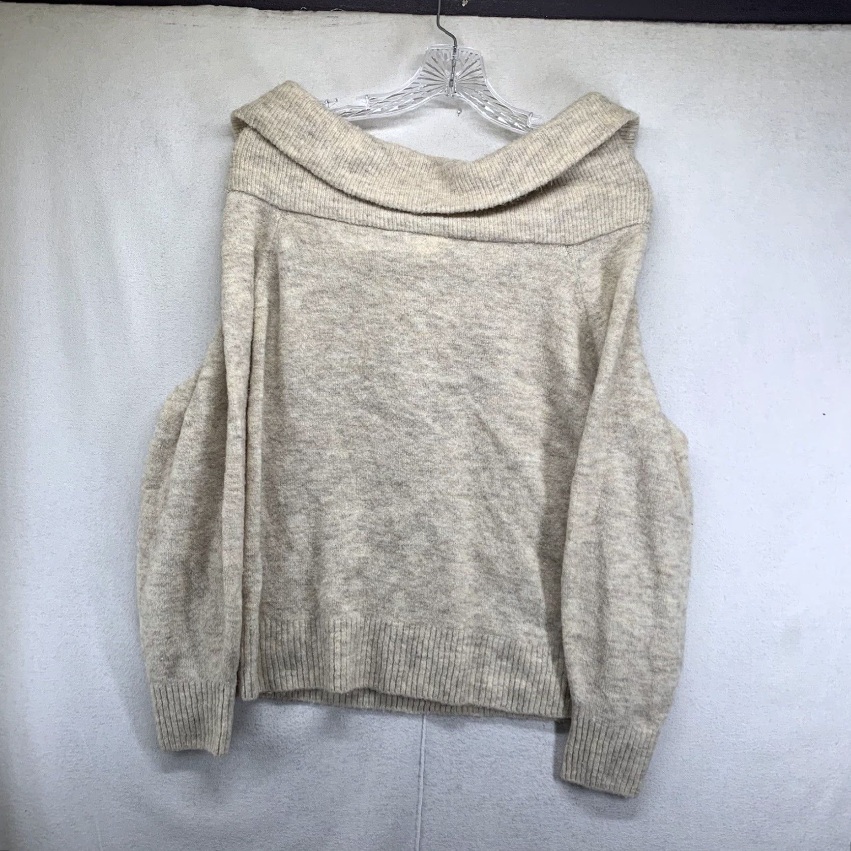 H&M H&M Wool Blend Cowl Neck Sweater Womens Size Small Long Sleeve Beige Pullover small Womens Boho City Classic 90s? Size S / US 4 / IT 40 - 2 Thumbnail