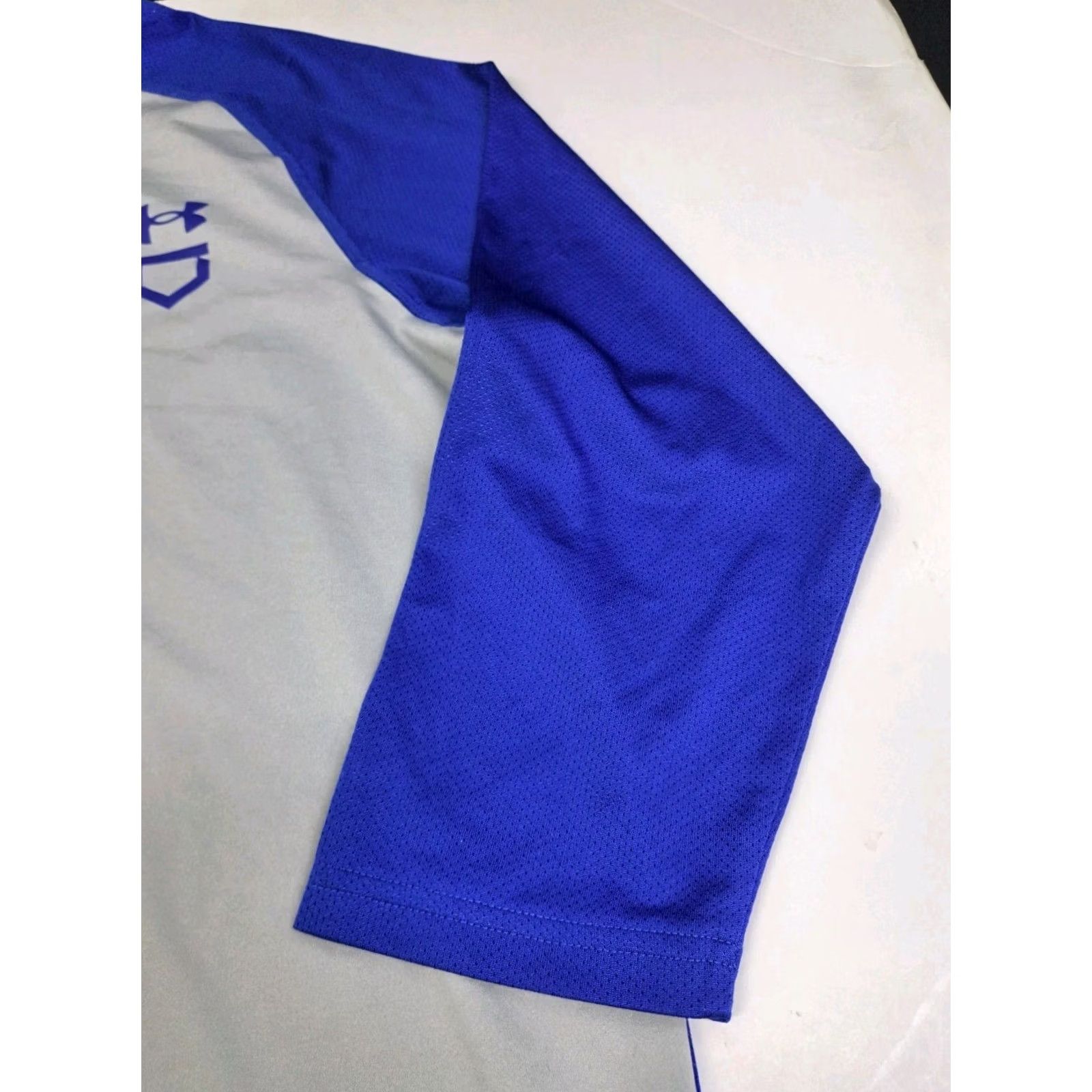 Under Armour Under Armour Mens 3/4 Sleeve Baseball Shirt Blue/Grey Size L Crew Neck P/SP 7004 Size US L / EU 52-54 / 3 - 7 Thumbnail