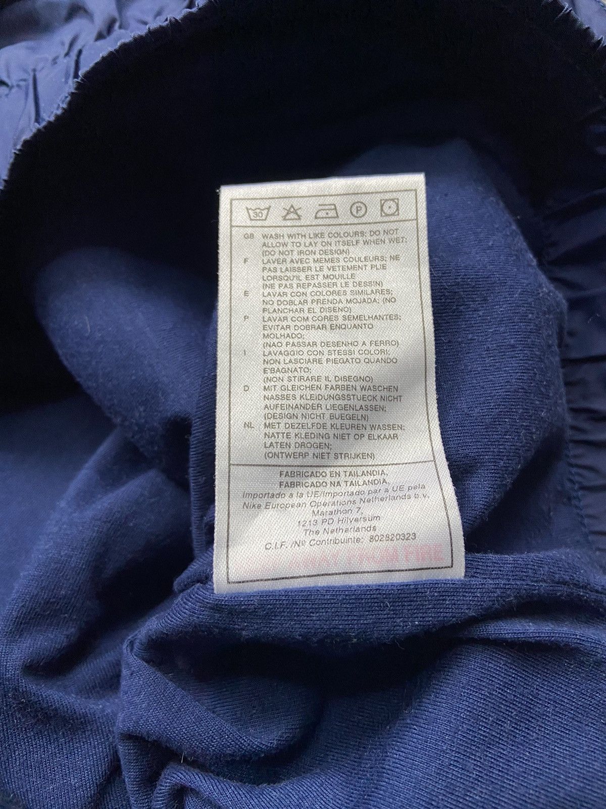 Nike Vintage y2k Nike Nylon Sweatshirt 90s Big Logo Size US L / EU 52-54 / 3 - 6 Thumbnail