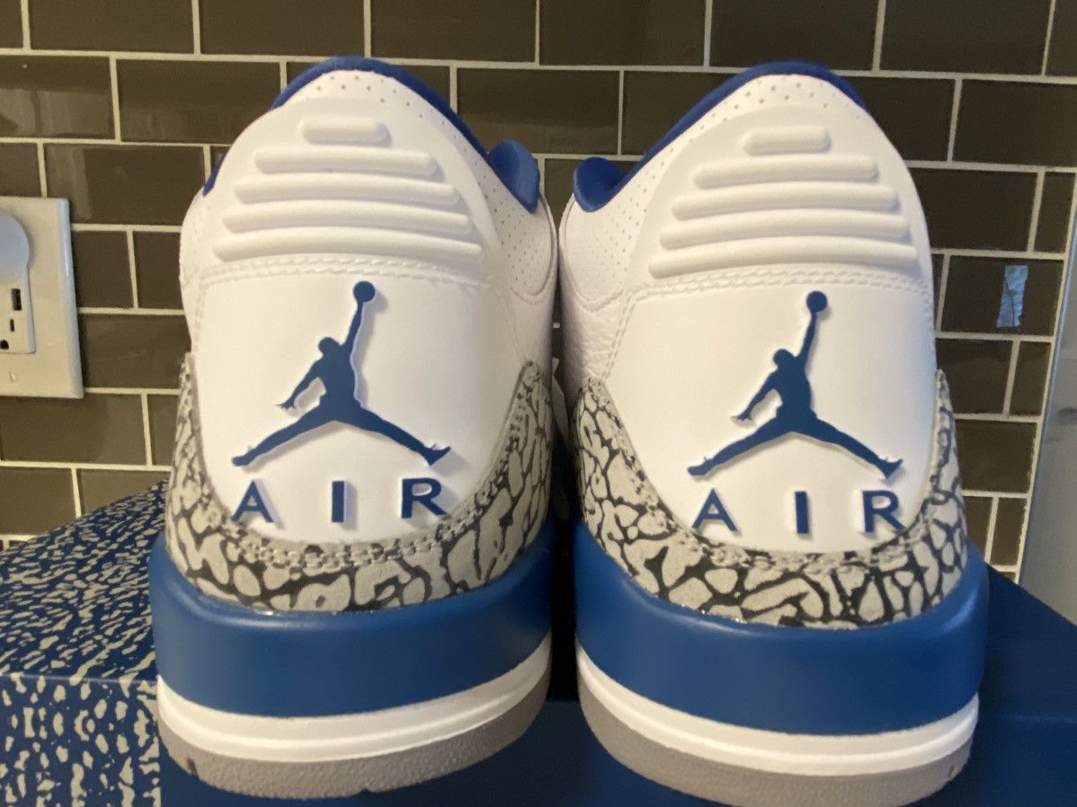 Nike Jordan 3 Wizards - Size 11 Size US 11 / EU 44 - 9 Thumbnail