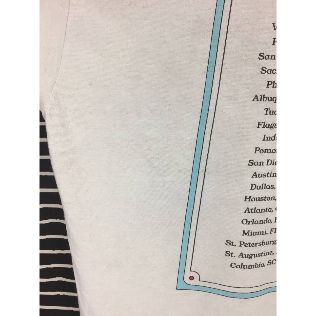 Band Tees Wallows Indie Rock Band Tell Me That It's Over Tour 2022 Tee Size US XL / EU 56 / 4 - 15 Thumbnail