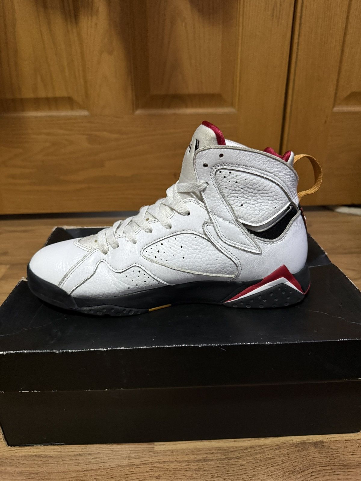 Jordan Brand Air Jordan 7 “Cardinal” Size 9M Size US 9 / EU 42 - 8 Thumbnail