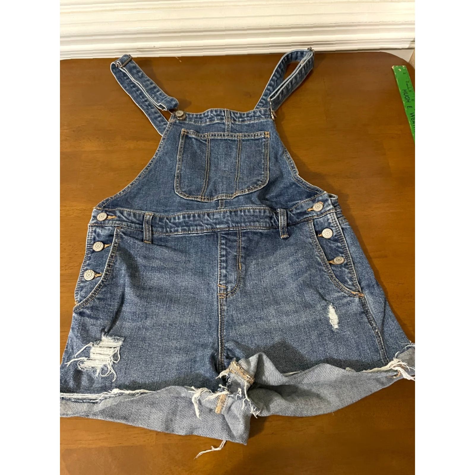 Old Navy VINTAGE Old Navy Womens Distressed Denim Bib Carpenter Shorteralls Cuff Overalls Size S Blue 90s Grunge Western Denim Casual Shortalls Womens Size S Size 24" / US 00 / IT 34 - 2 Thumbnail