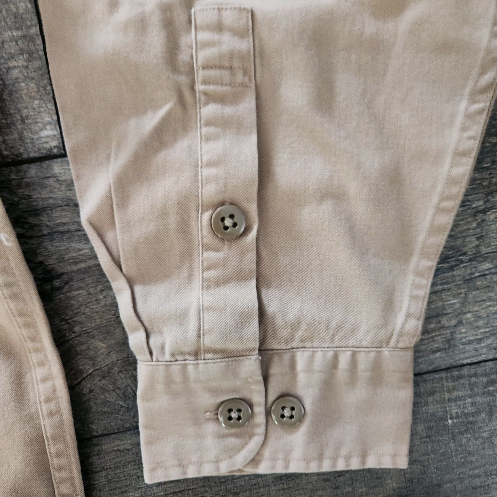 Tommy Hilfiger VINTAGE Tommy Hilfiger Canvas Shirt Outdoors Camping Hunting XL Tan Beige Mens Button-Up Overall Casual Size US XL / EU 56 / 4 - 6 Thumbnail