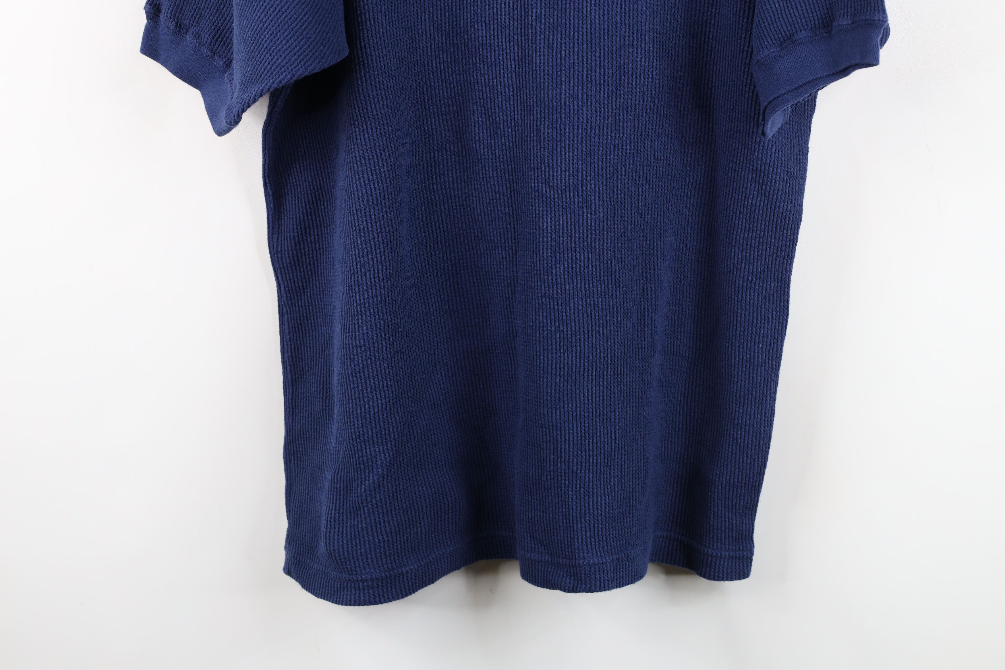 Vintage Vintage 90s Streetwear Thermal Waffle Knit Henley T-Shirt Size US L / EU 52-54 / 3 - 3 Thumbnail
