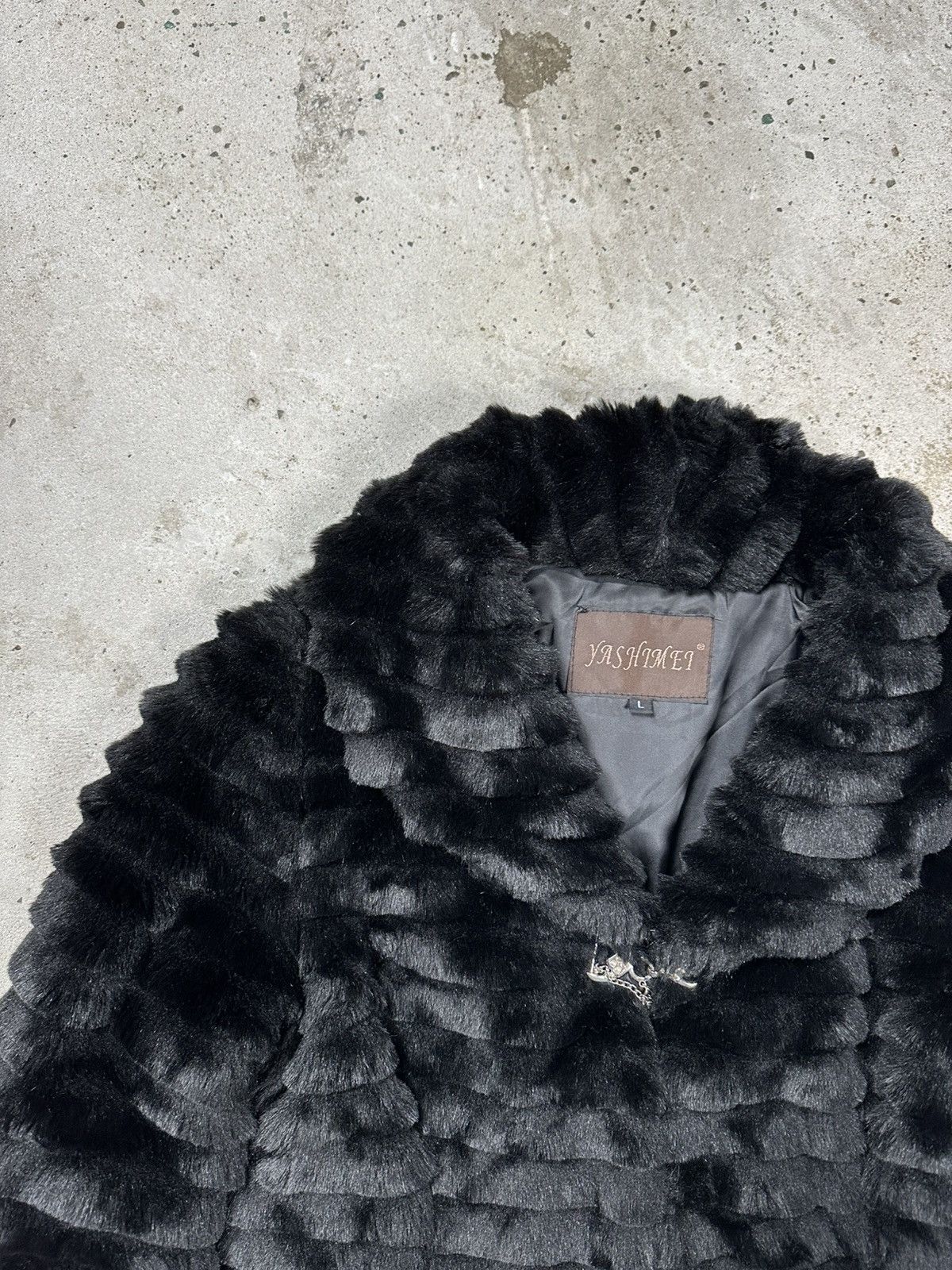 If Six Was Nine × Japanese Brand × Le Grande Bleu (L.G.B.) Vintage Y2K Faux Fur Black Jacket Japanese Style Size US XS / EU 42 / 0 - 6 Thumbnail