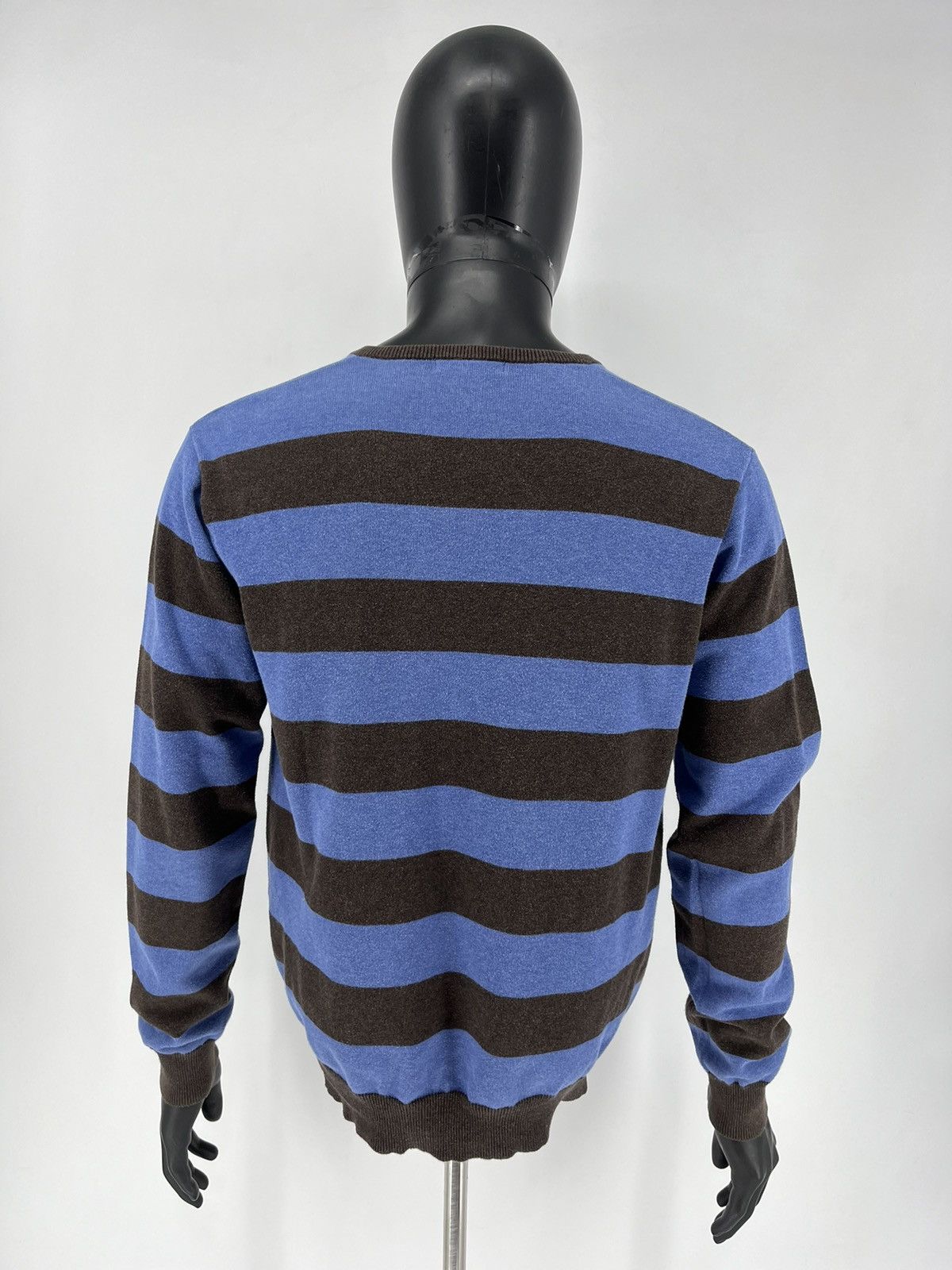 Gant × Vintage Gant Vintage Extra Fine Lambswool V Neck Sweater Size L Size US M / EU 48-50 / 2 - 7 Thumbnail