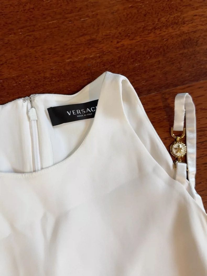 Versace Versace Sleeveless dress Size M / US 6-8 / IT 42-44 - 2 Thumbnail